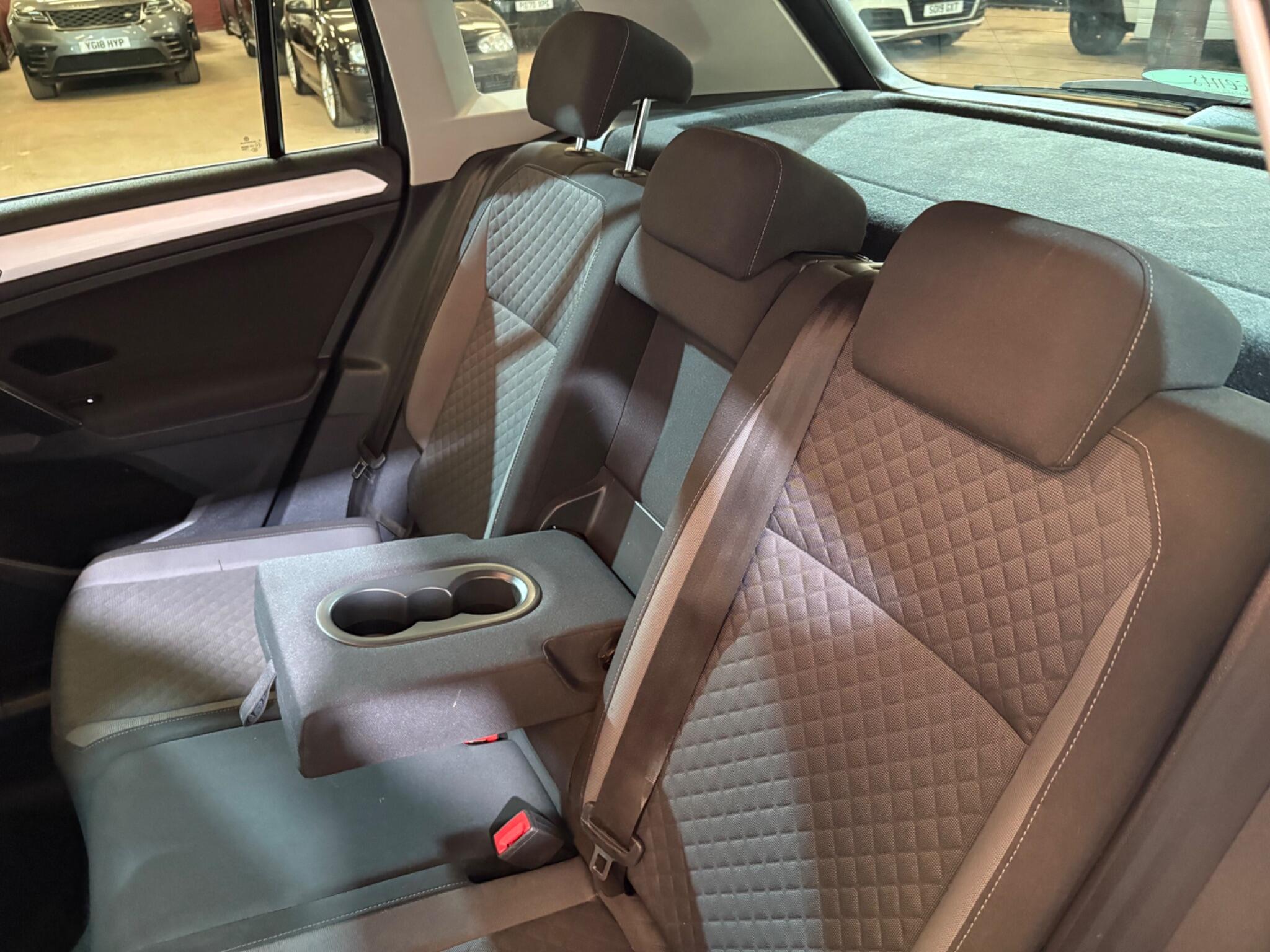 Volkswagen Tiguan view 55