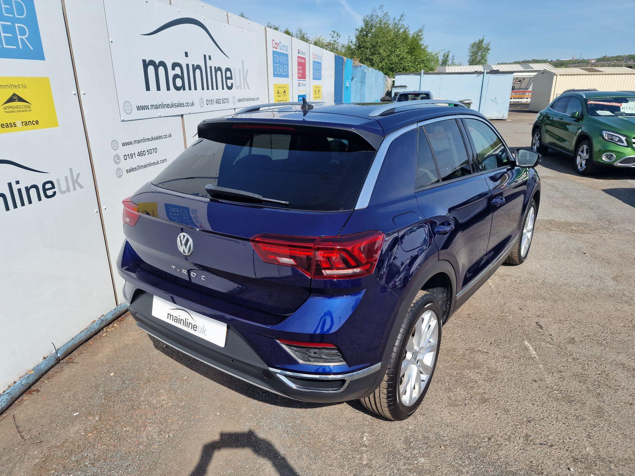 Volkswagen T-Roc view 40