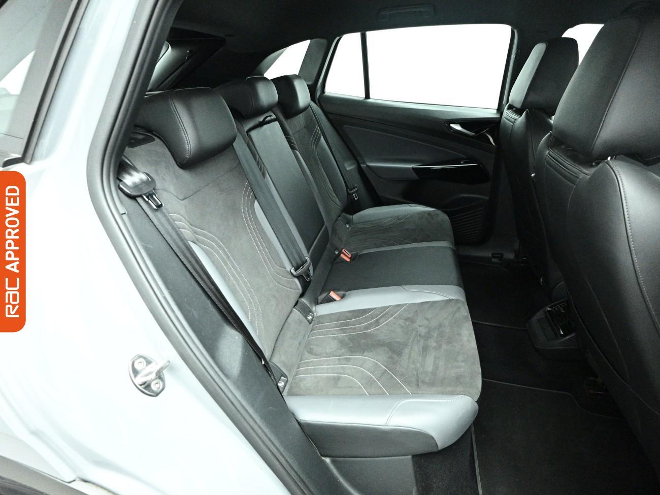 Volkswagen ID.4 view 14