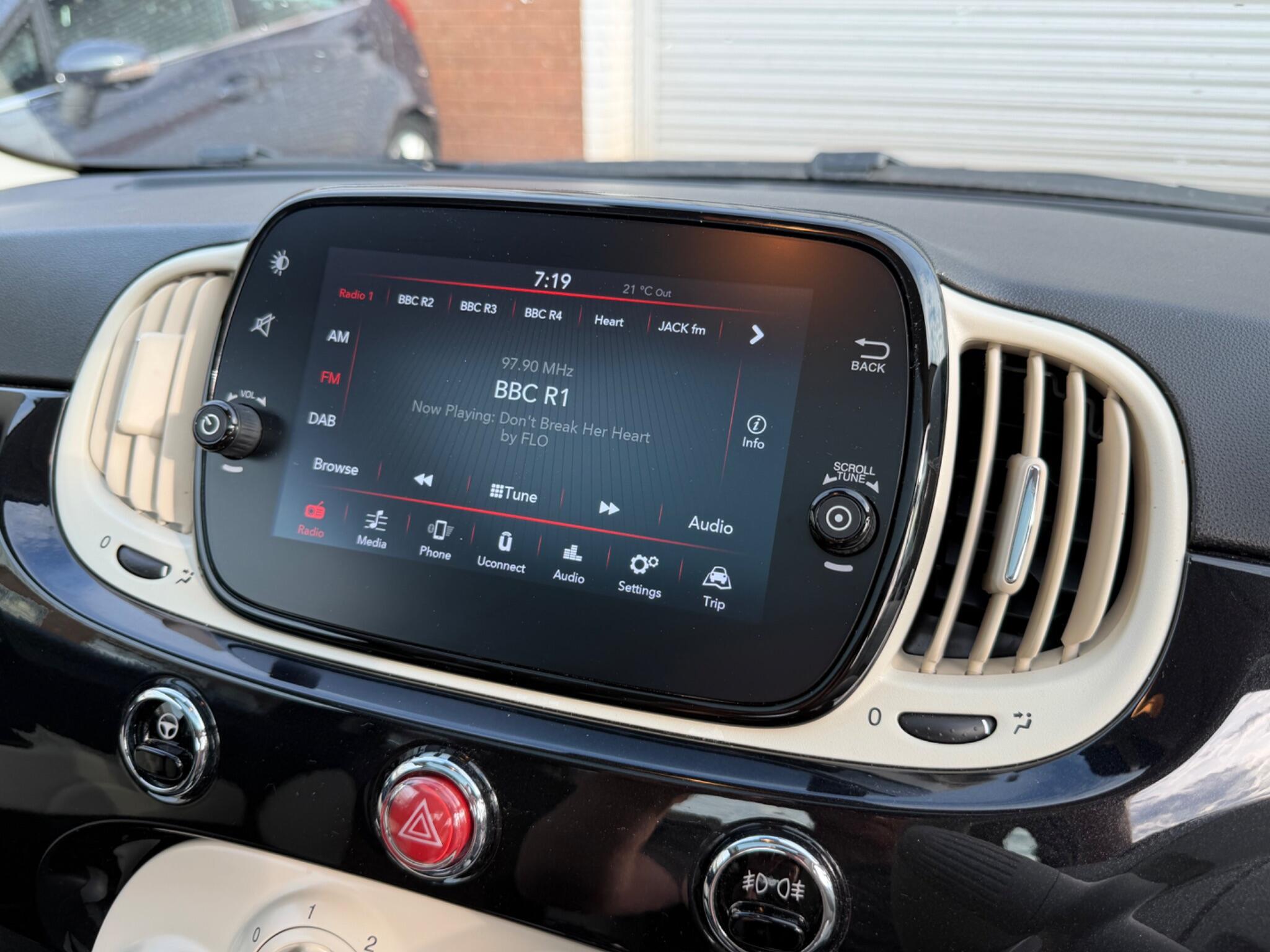 Fiat 500 view 45