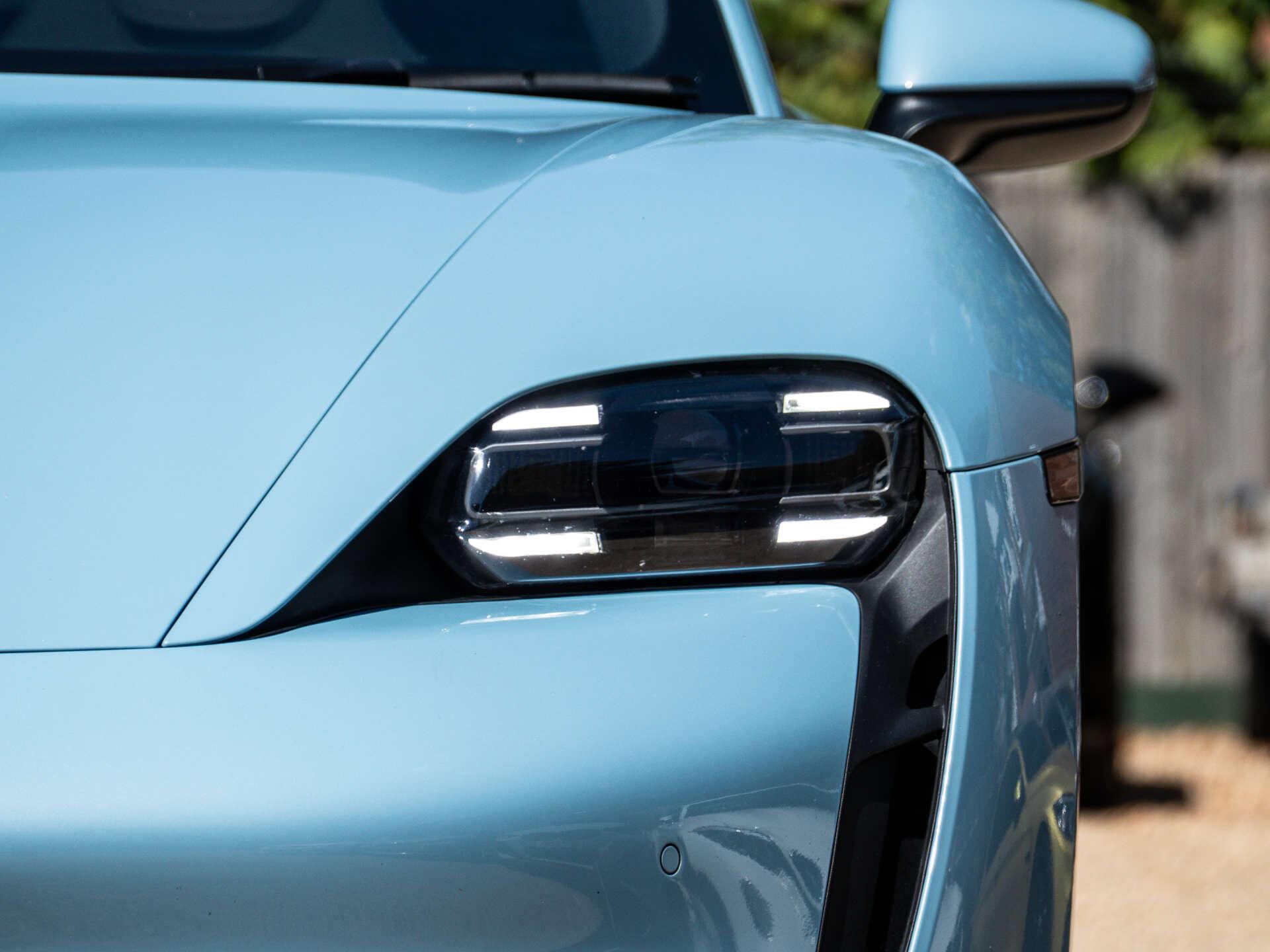 Porsche Taycan view 13