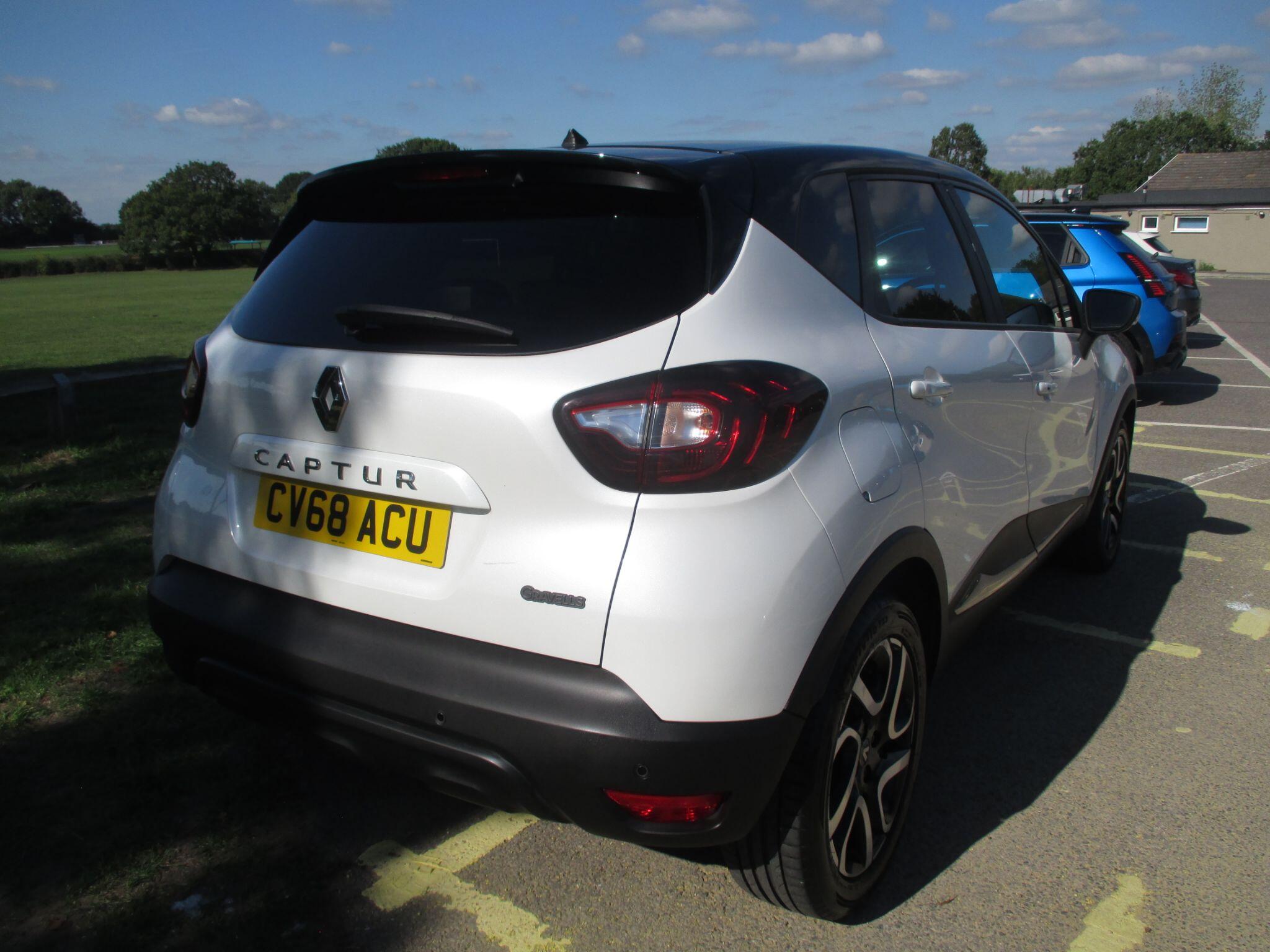 Renault Captur view 9