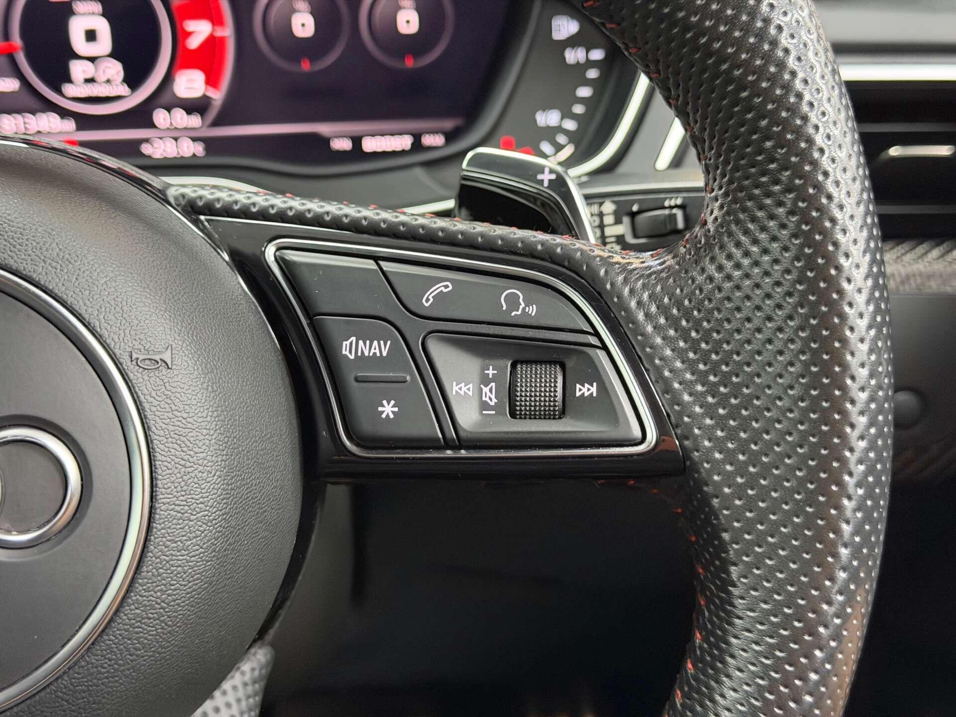 Audi RS5 view 30