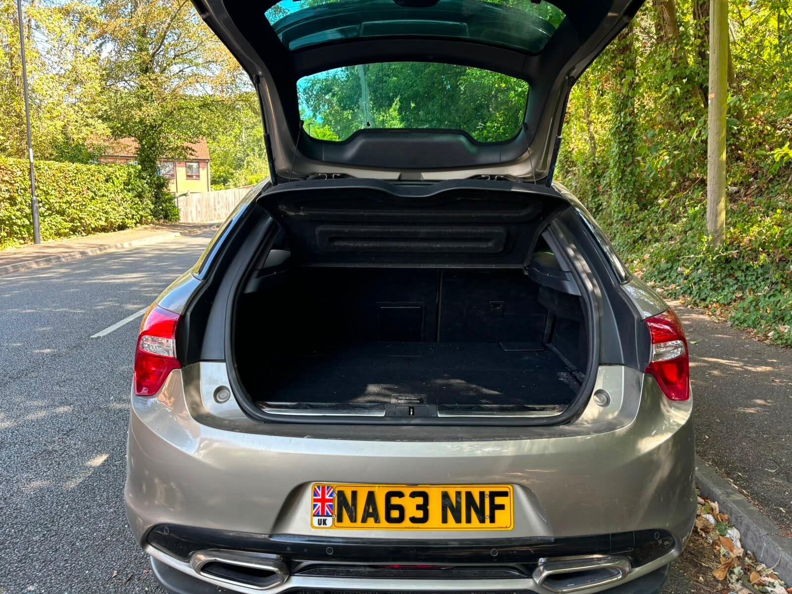 Citroen DS5 view 15