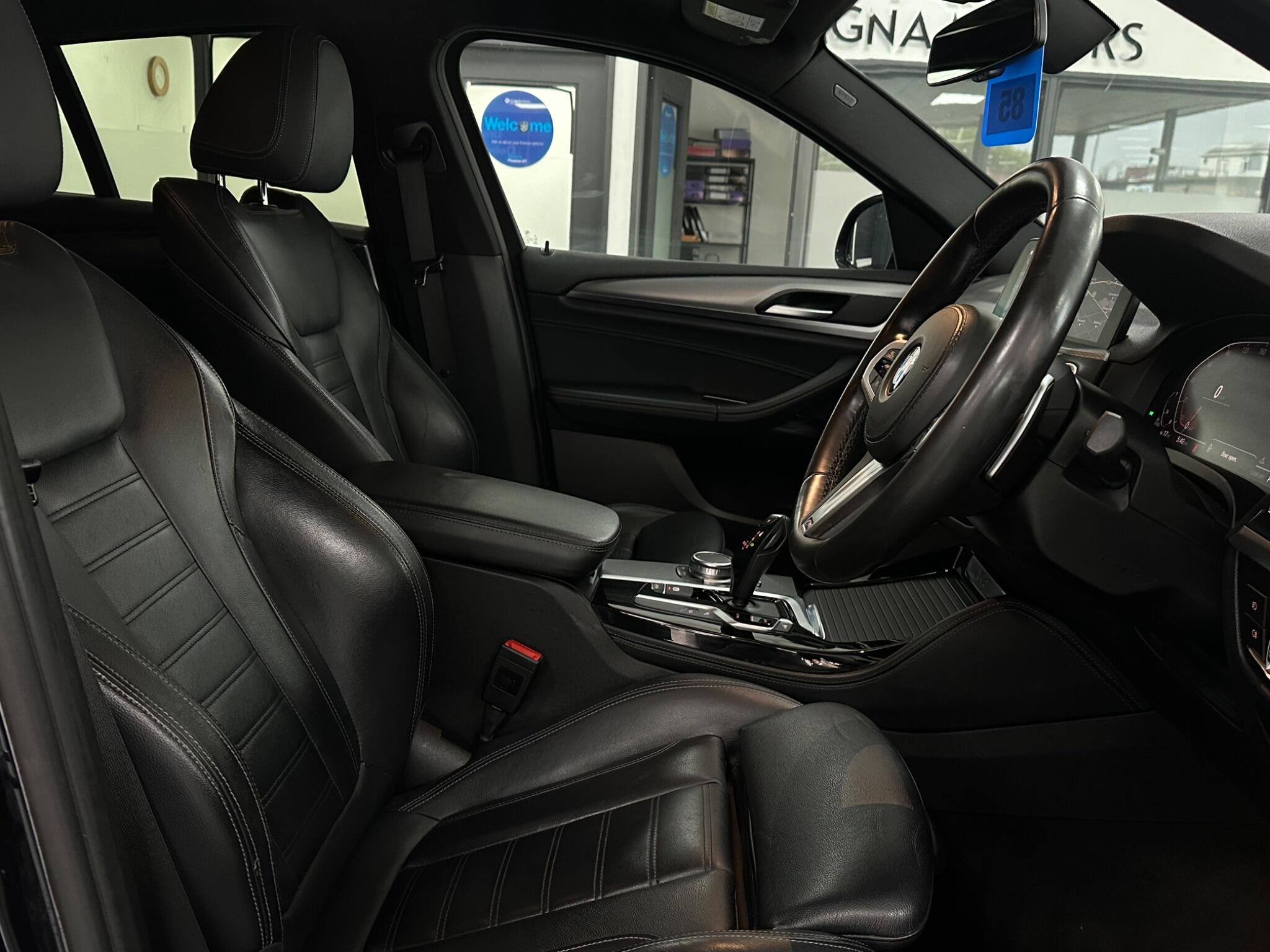 BMW X4 view 20