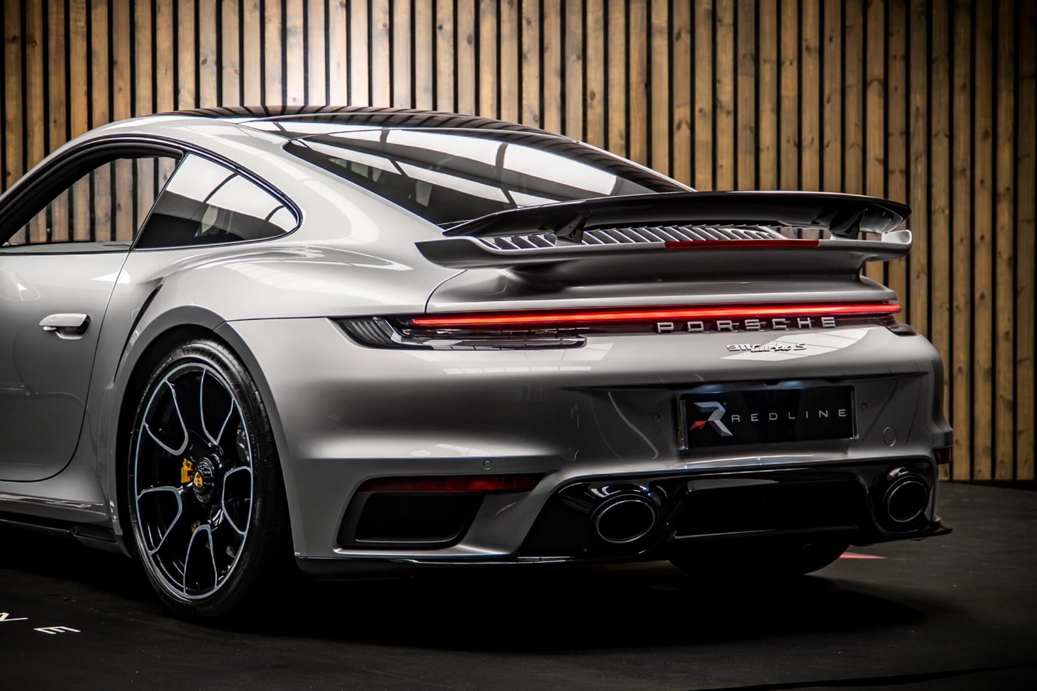 Porsche 911 view 20