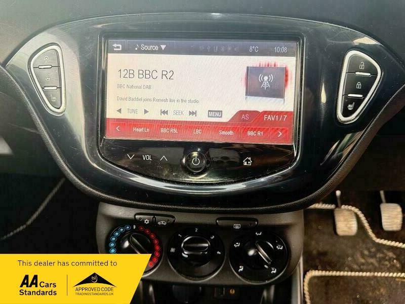 2015 Vauxhall Corsa 1.4i ecoFLEX Excite Euro 6 3dr (a/c) • 89,552 miles image 37