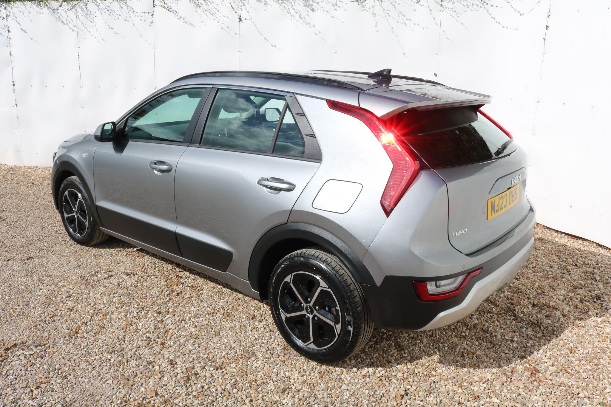Kia Niro view 5