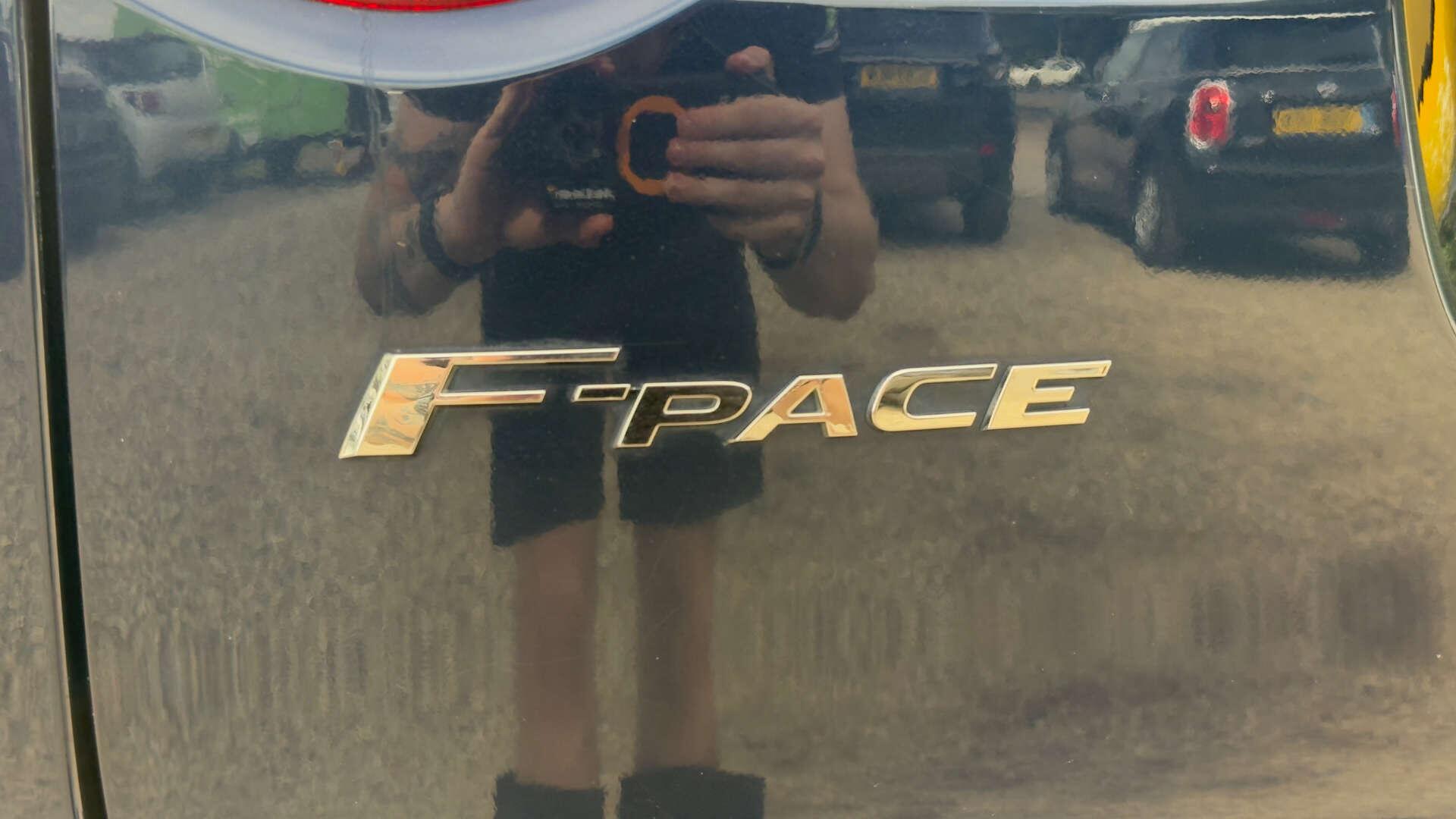 Jaguar F-Pace view 53