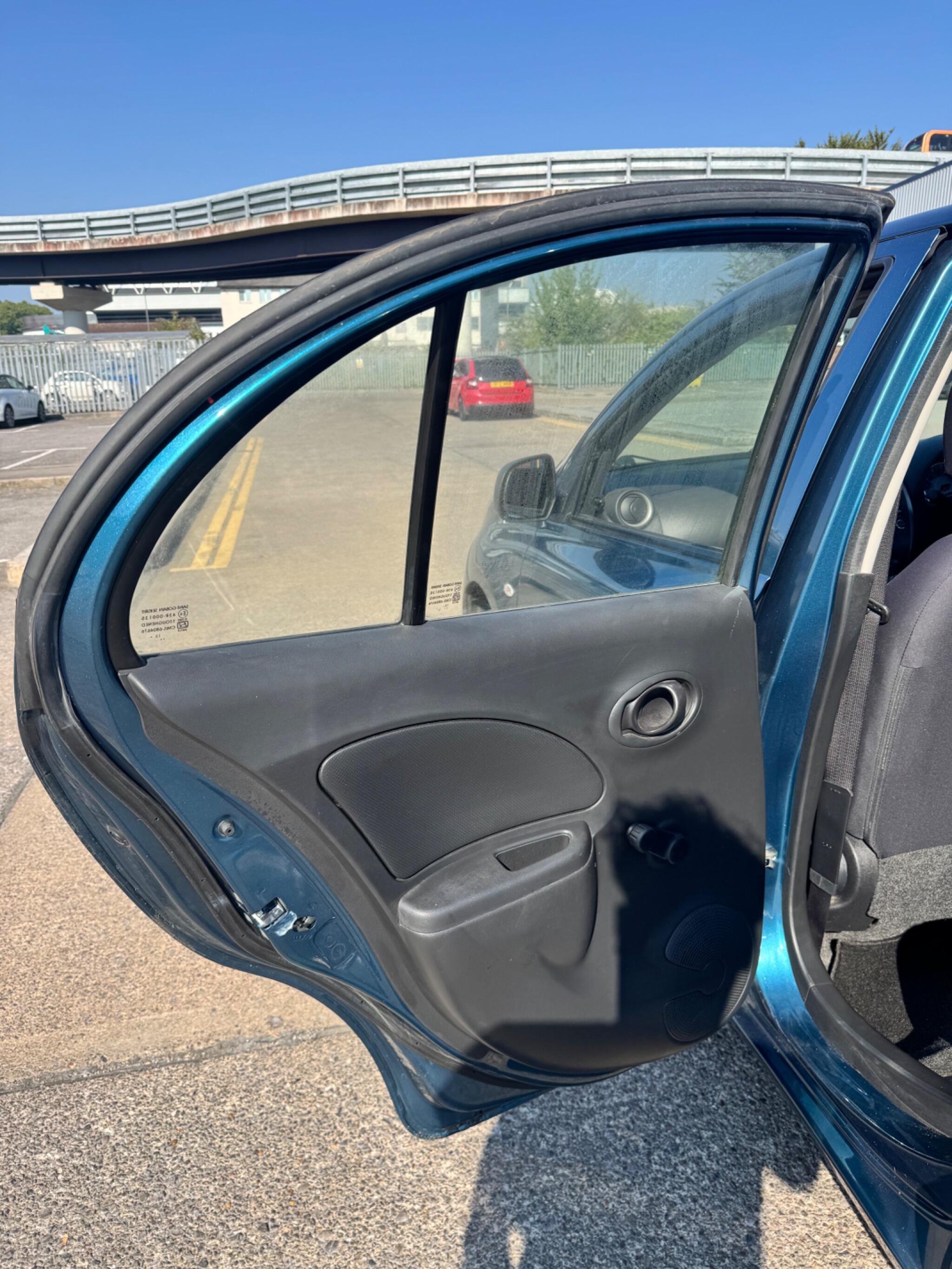 Nissan Micra view 33