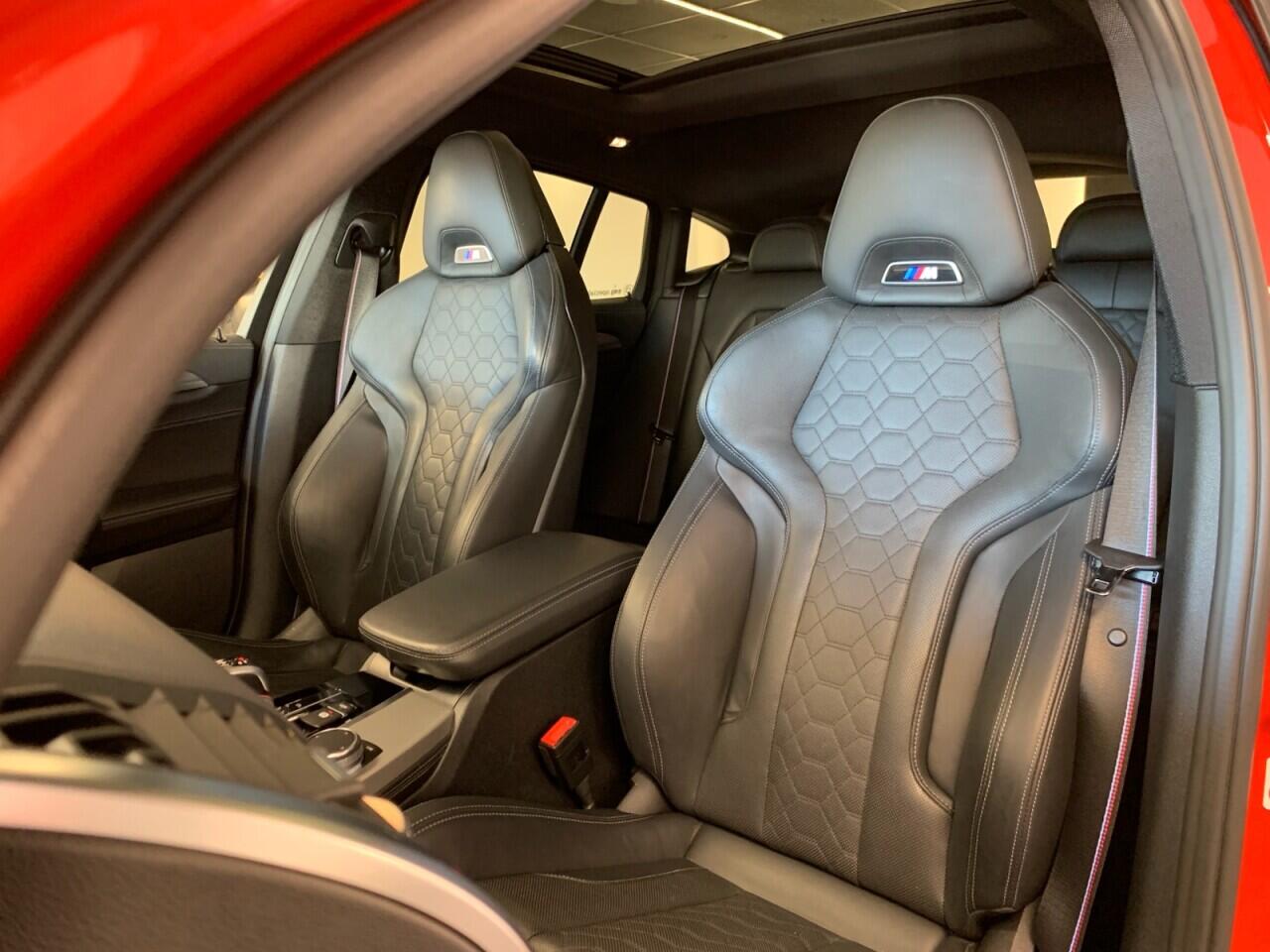 BMW X4 M view 33