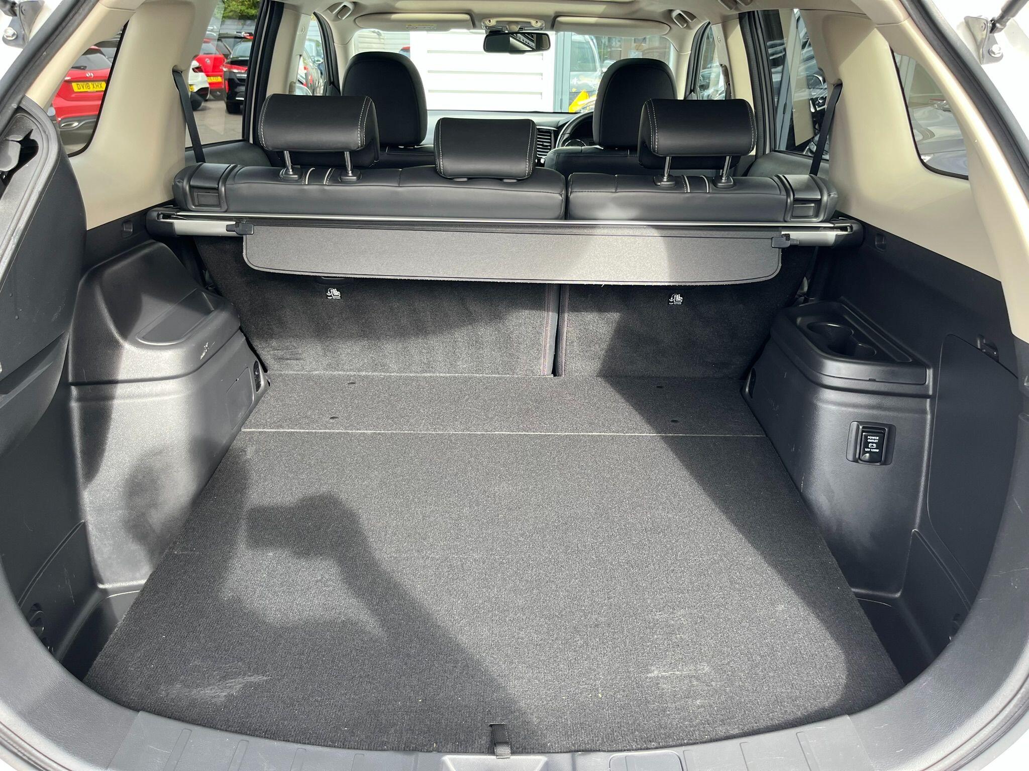 Mitsubishi Outlander view 38