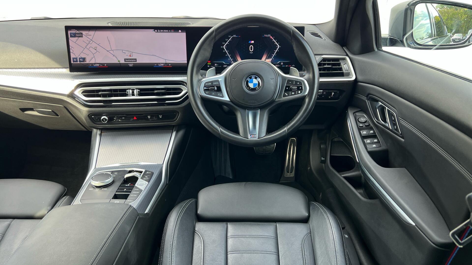 BMW 3 Series view 6