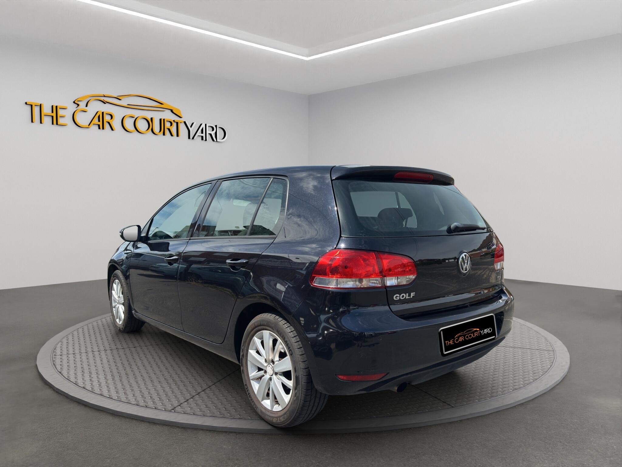 Volkswagen Golf view 5