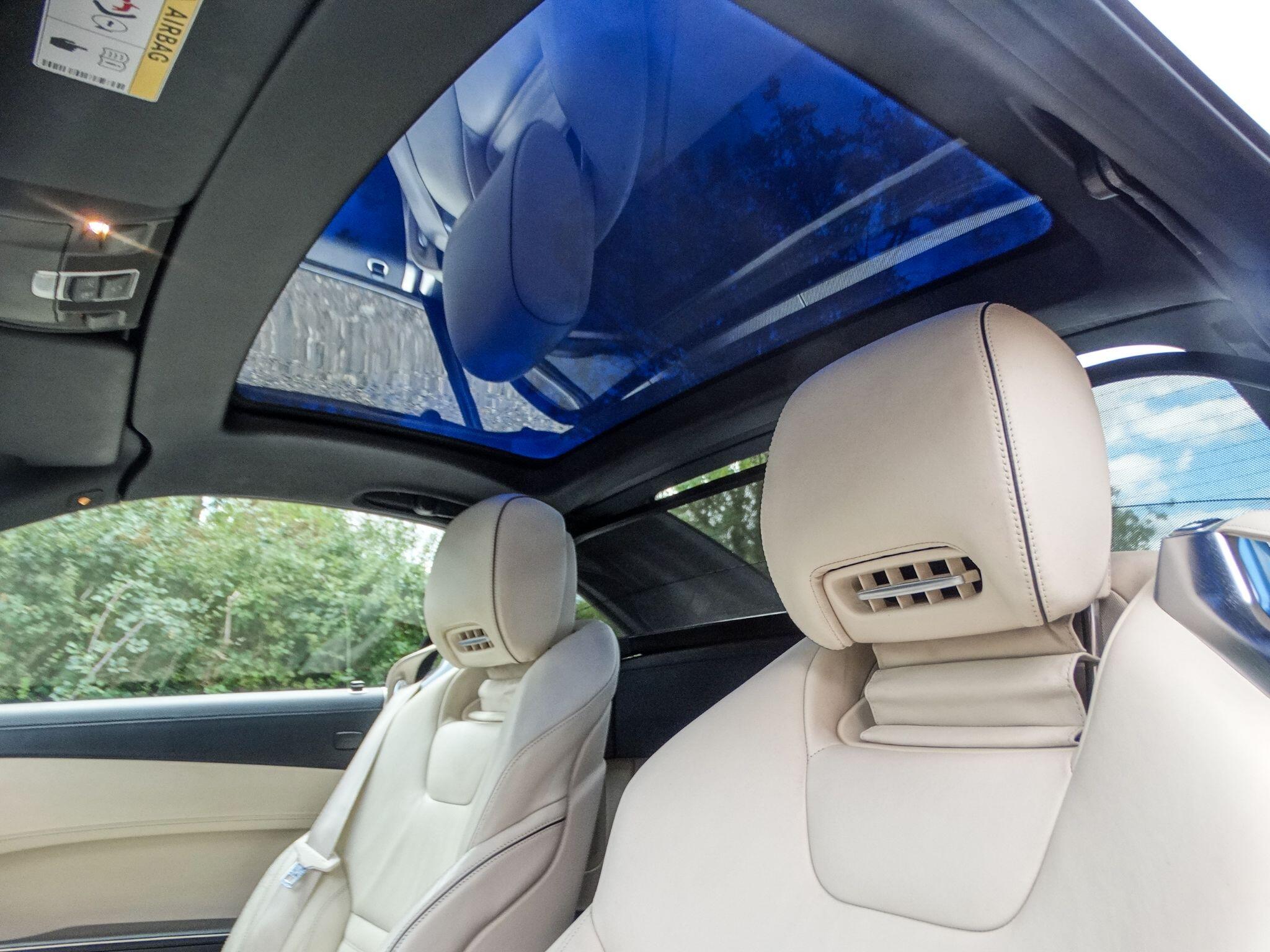 Mercedes-Benz SL view 11