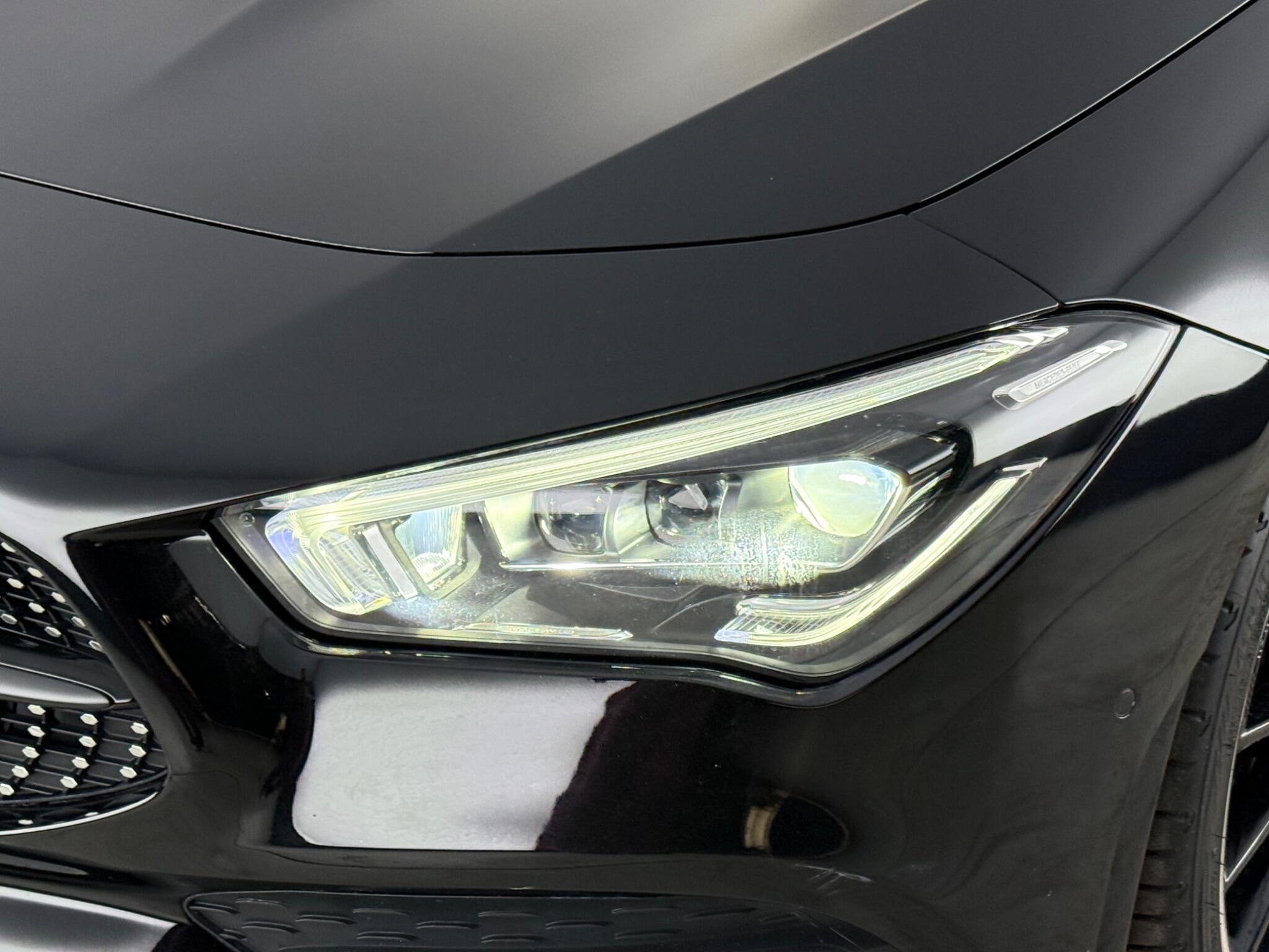 Mercedes-Benz Cla view 11