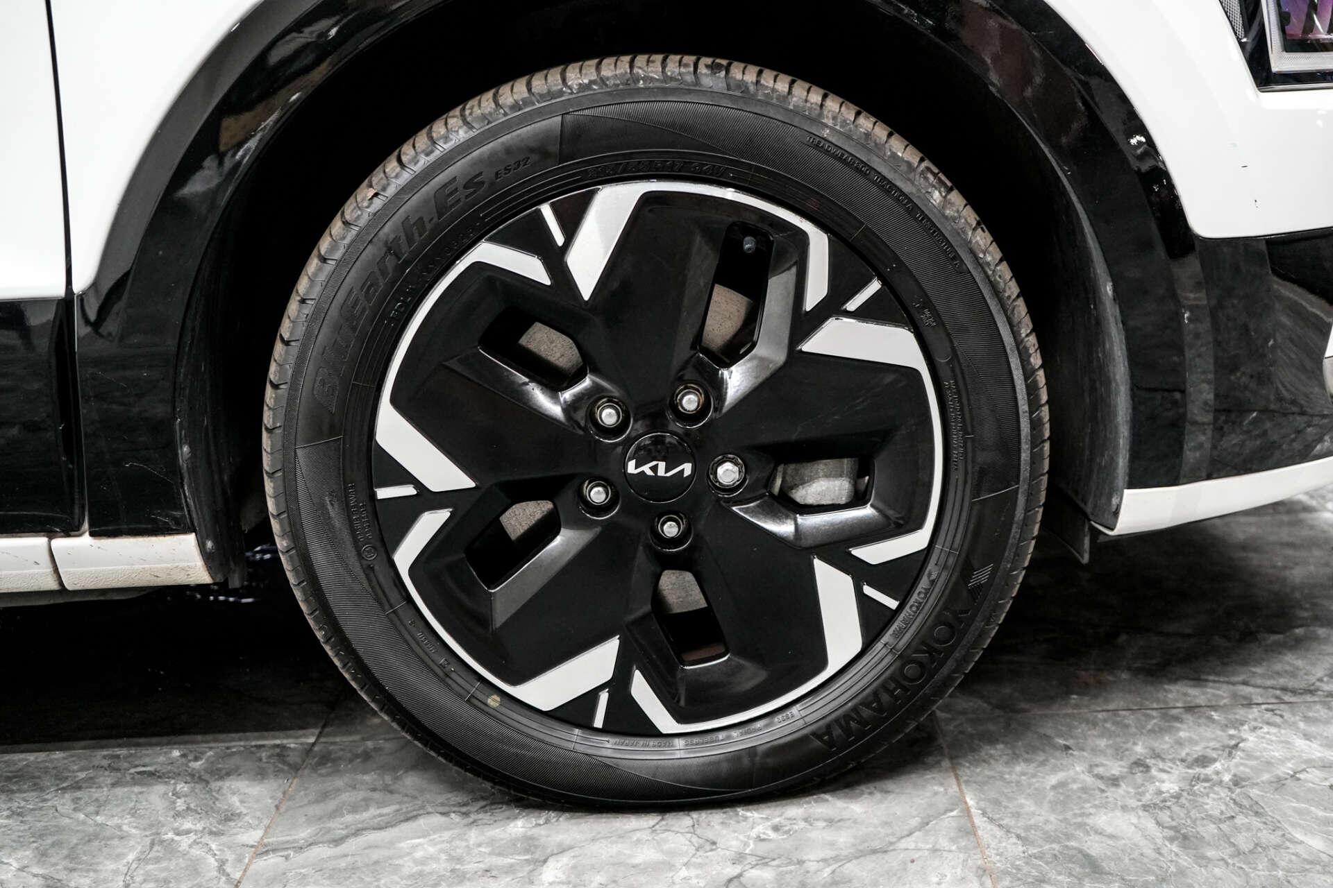 Kia Niro view 7