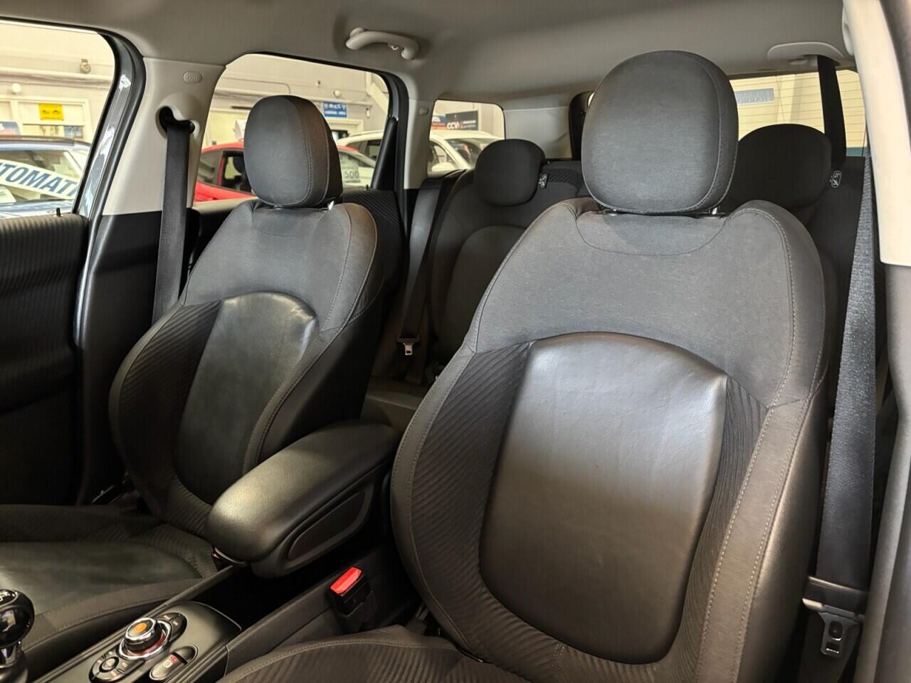 Mini Countryman view 28