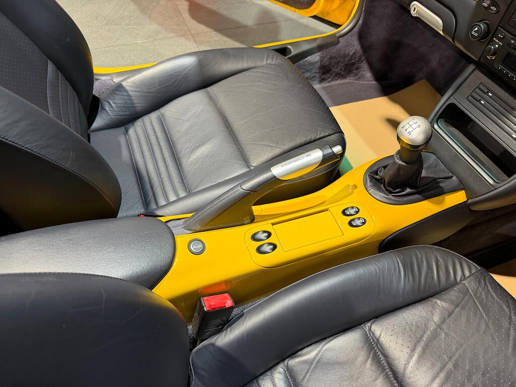 Porsche Boxster view 10