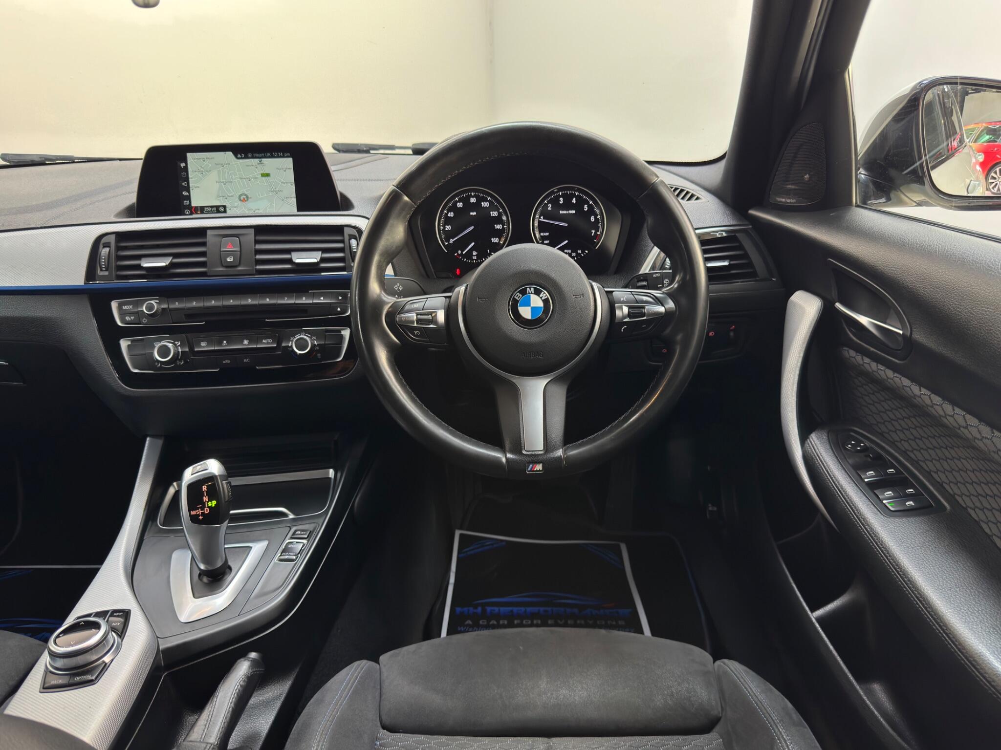 BMW 1 Series view 5
