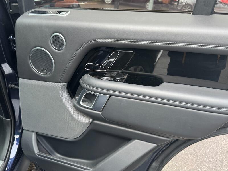 2018 Land Rover Range Rover image 61