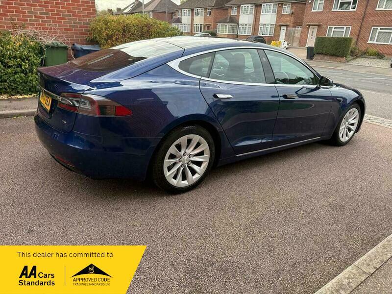 2017 Tesla Model S image 16