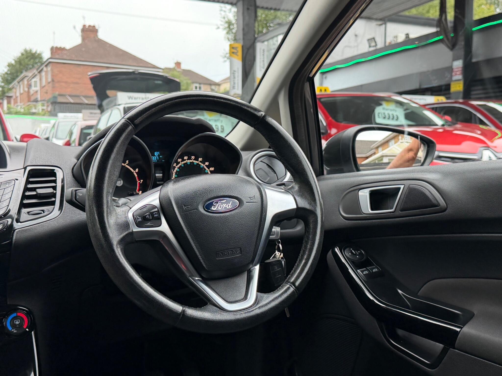 Ford Fiesta view 37