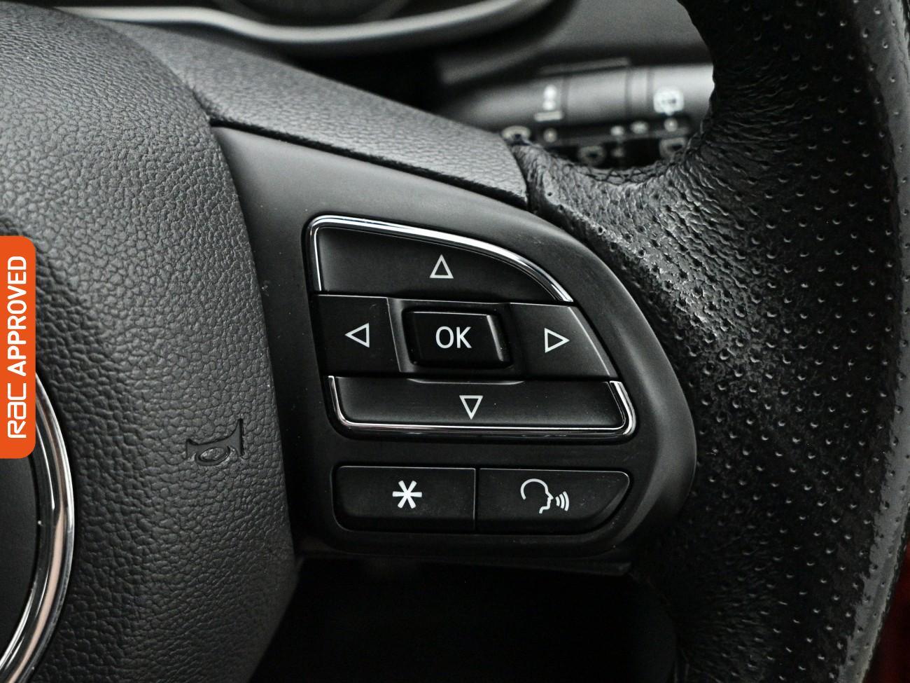 MG ZS view 26