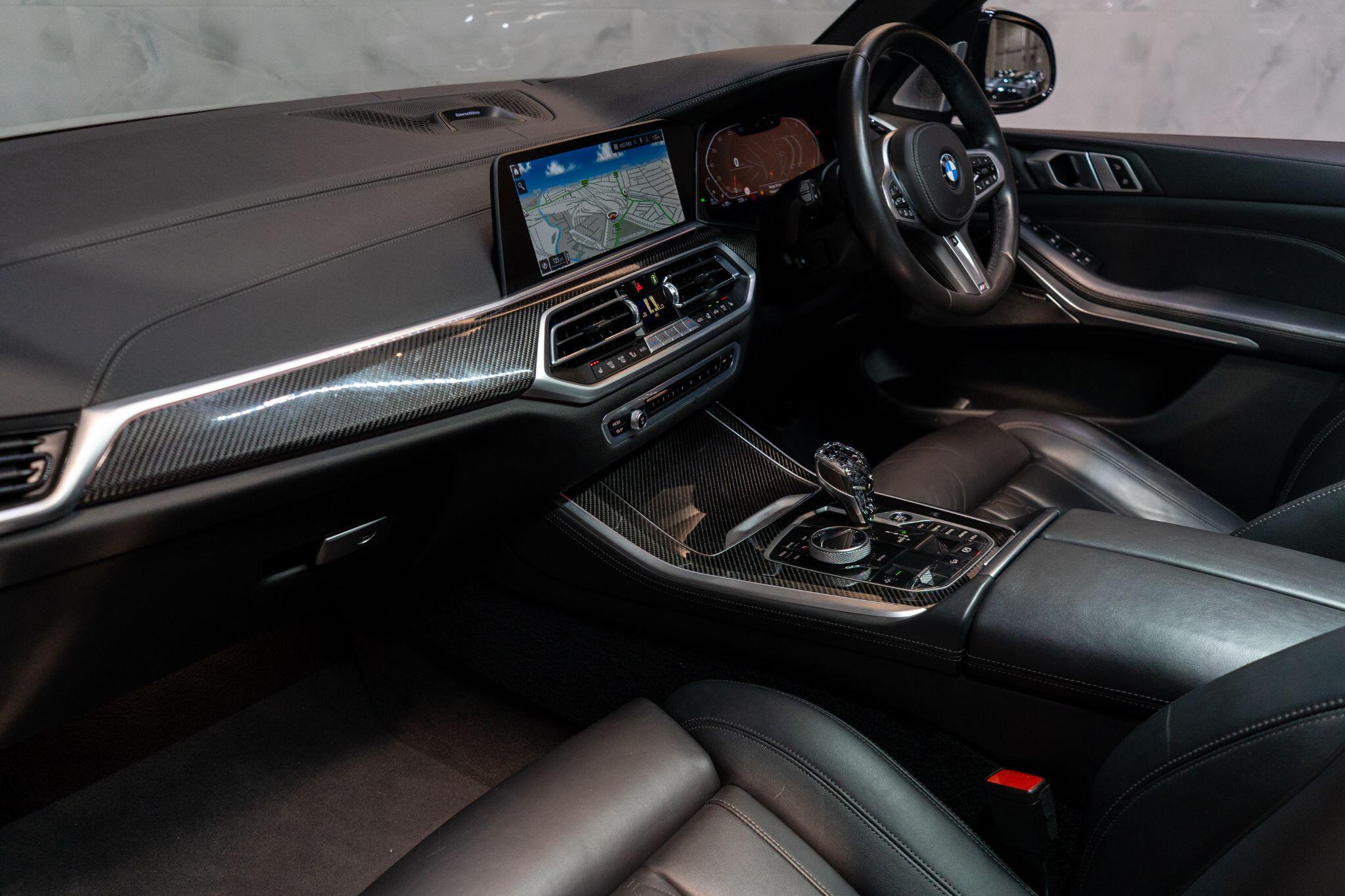 BMW X5 view 14