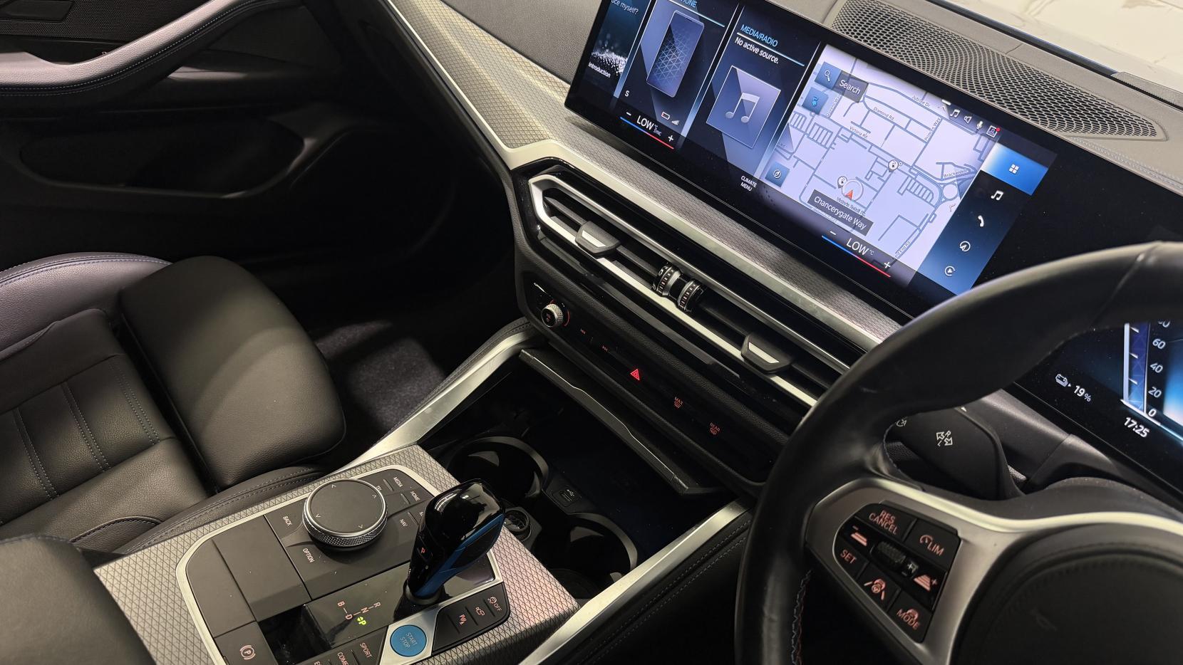 BMW i4 view 26