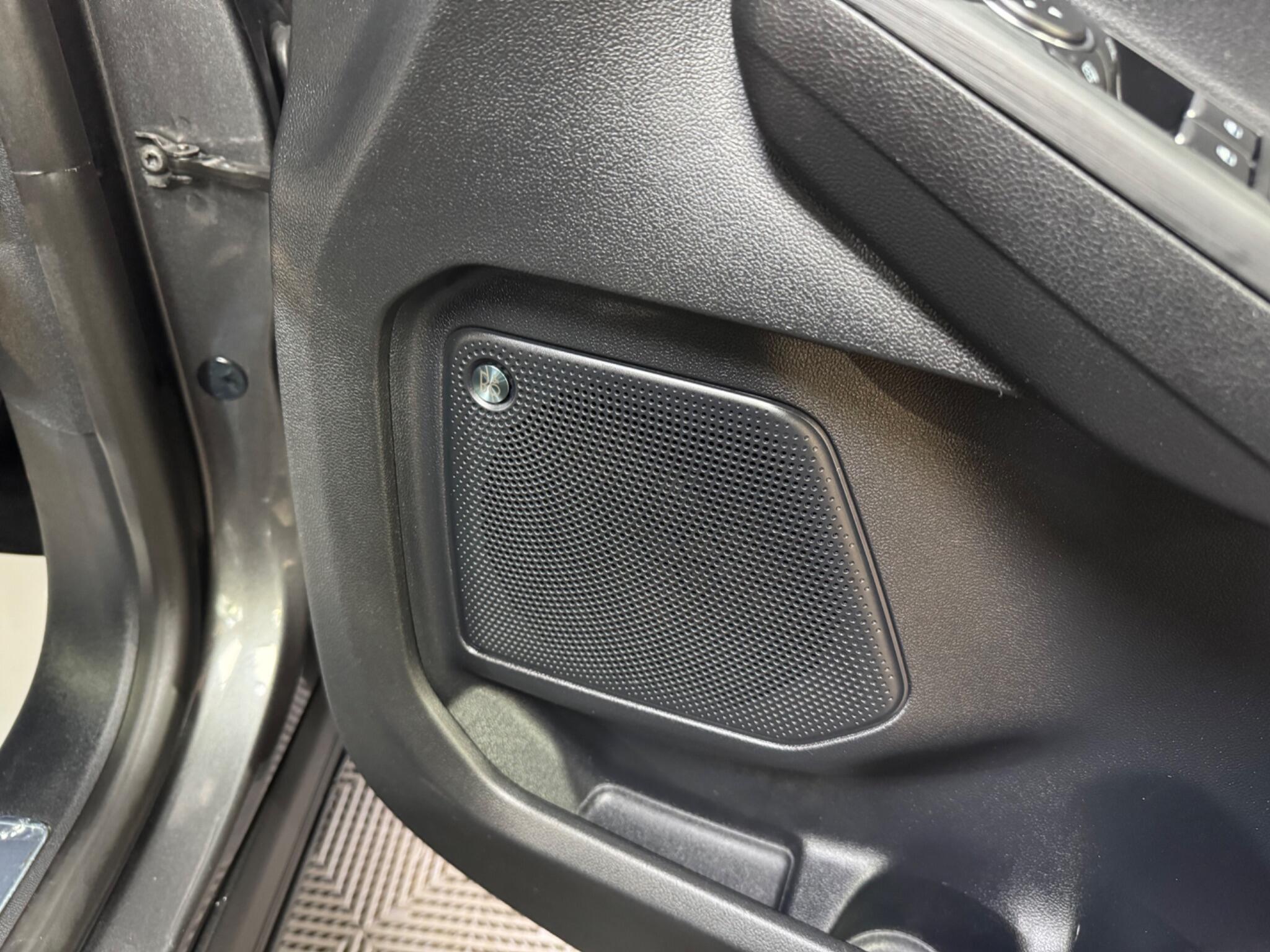 Ford Kuga view 28