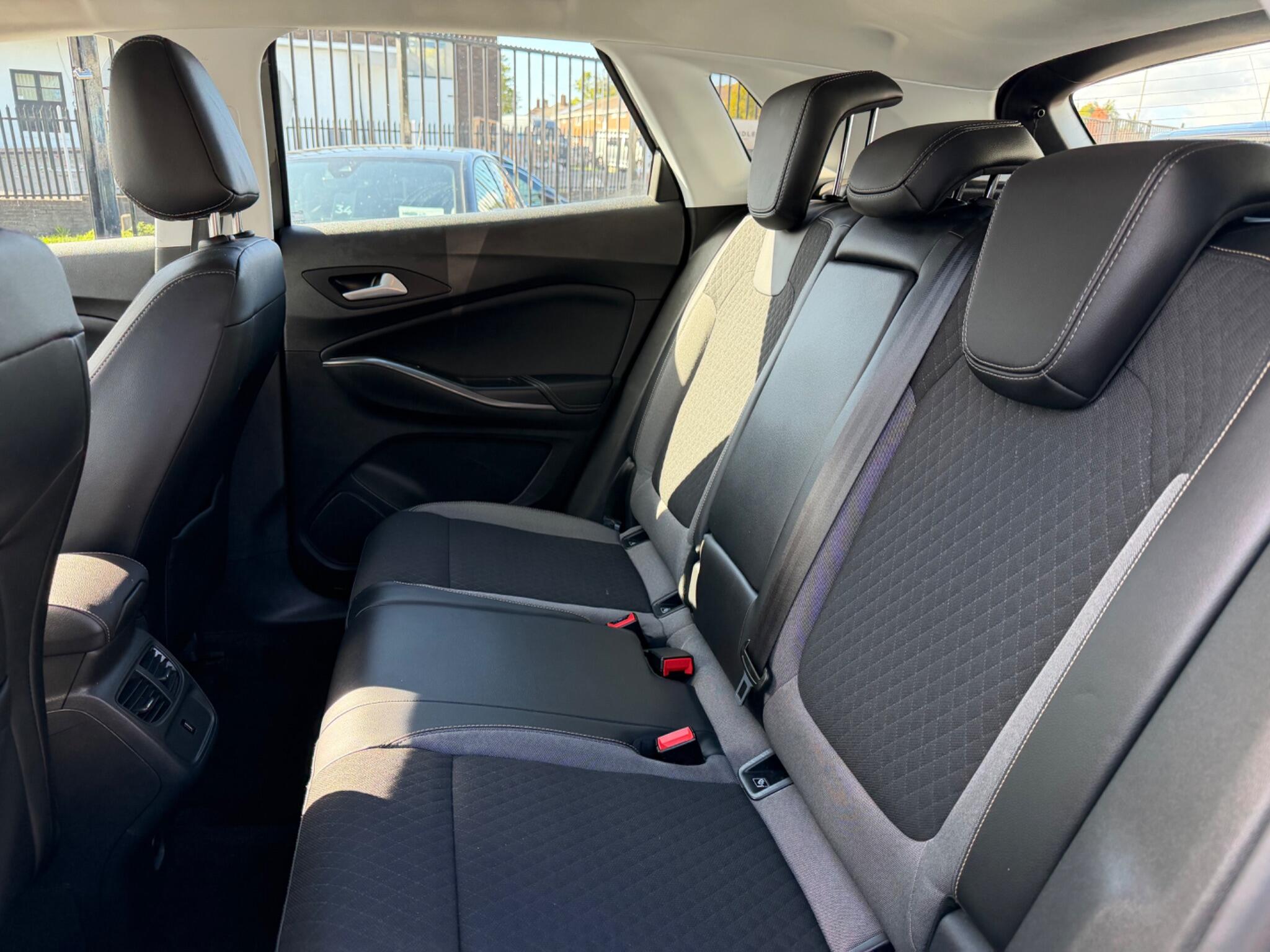 Vauxhall Grandland X view 19
