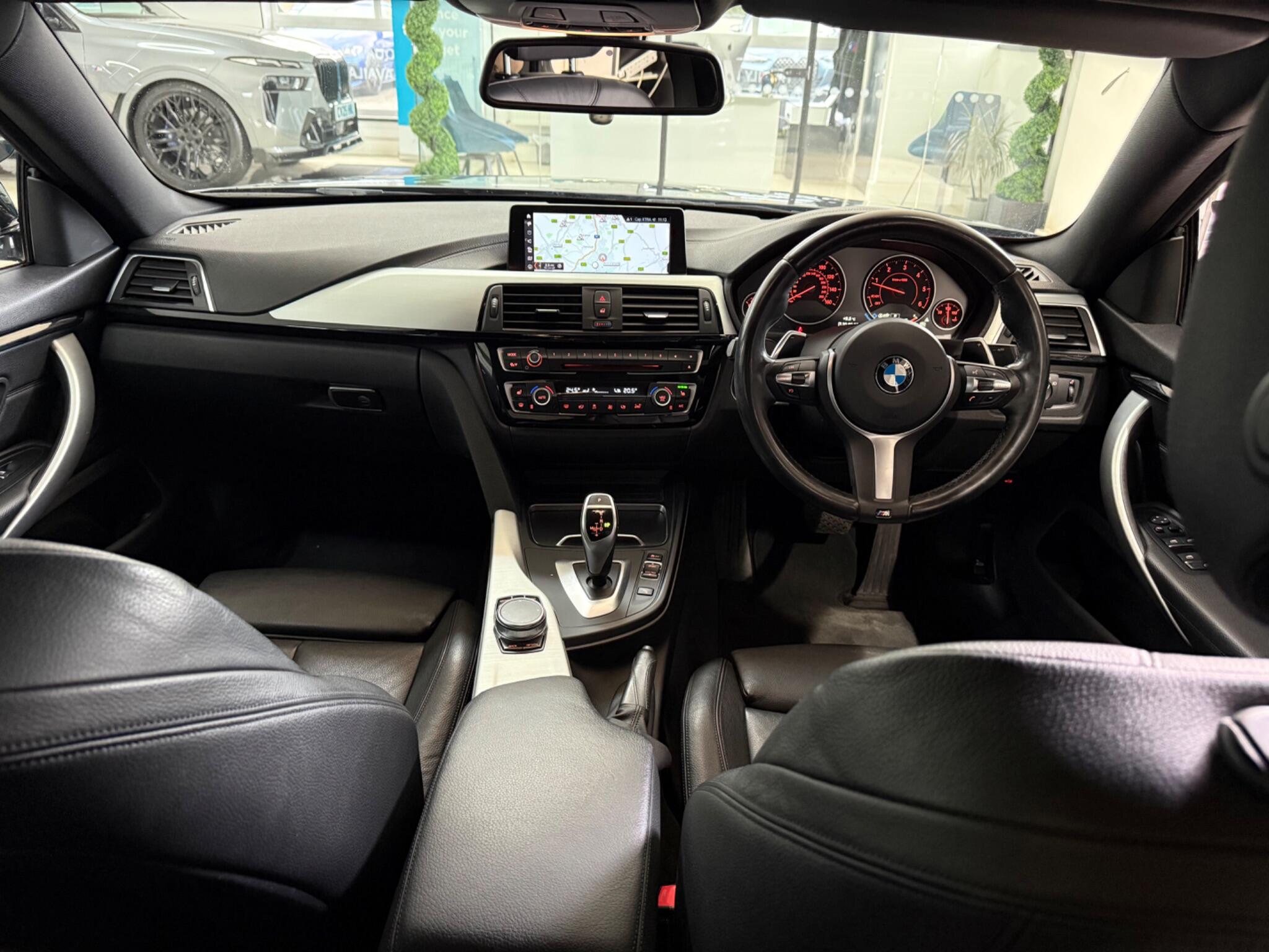 BMW 4 Series view 10