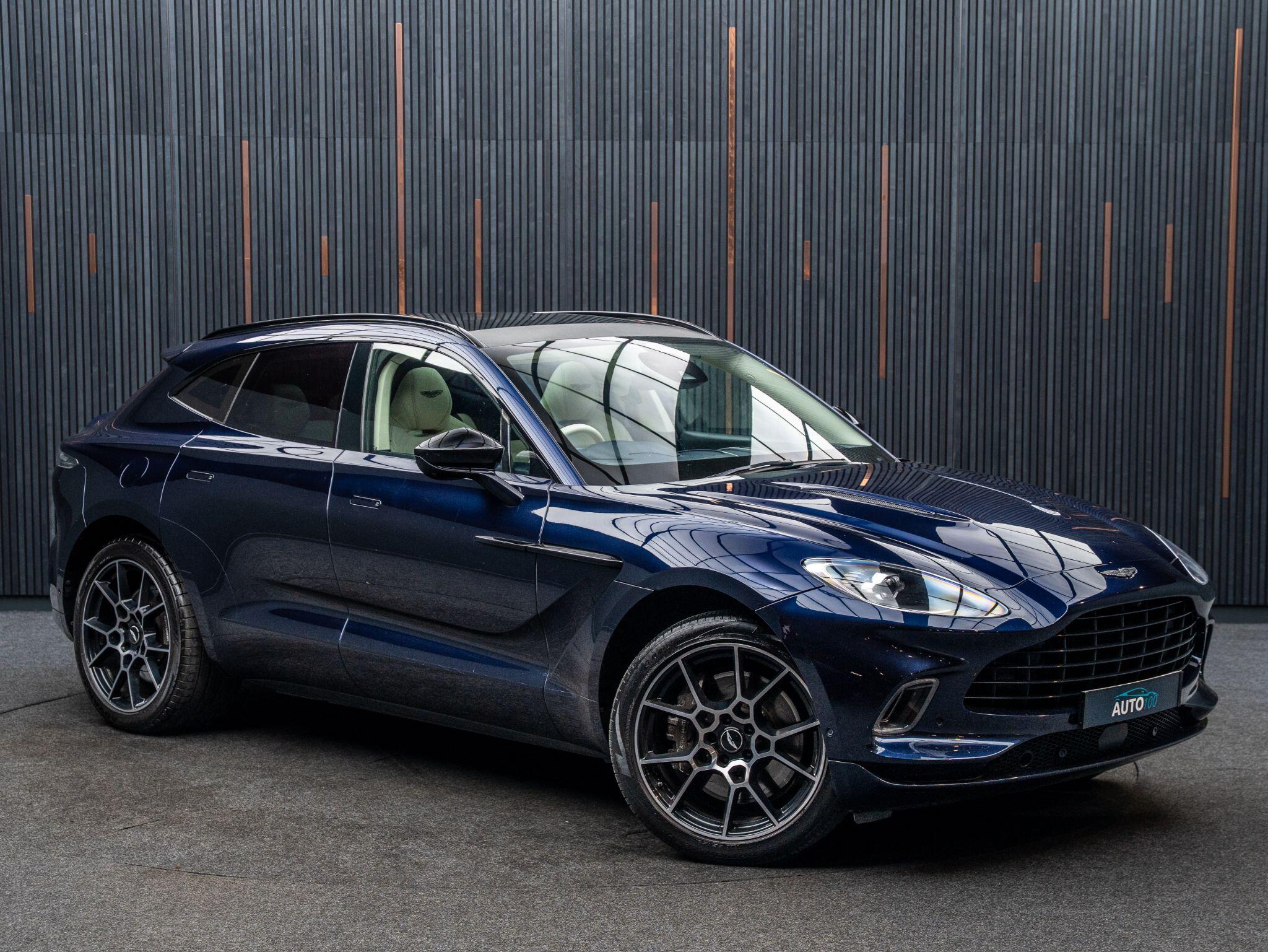 Aston Martin DBX view 5