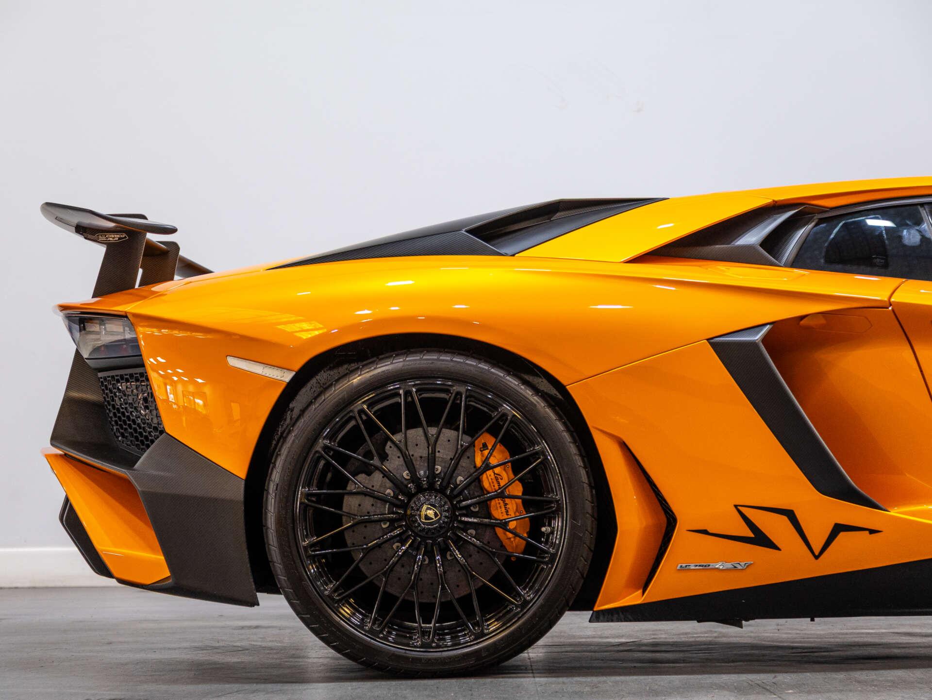 Lamborghini Aventador view 22