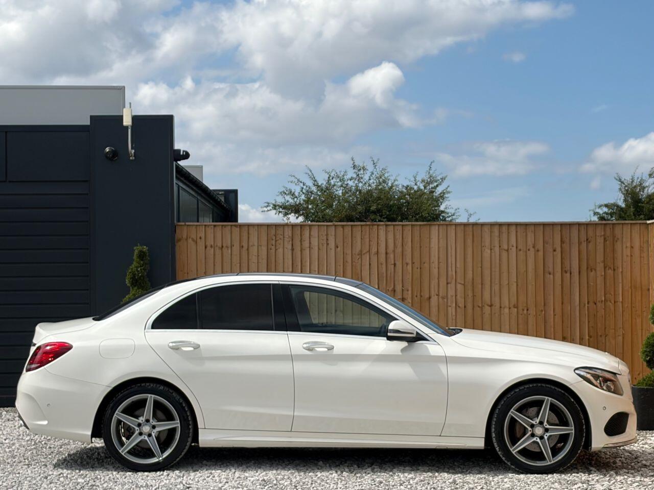 Mercedes-Benz C-Class view 11