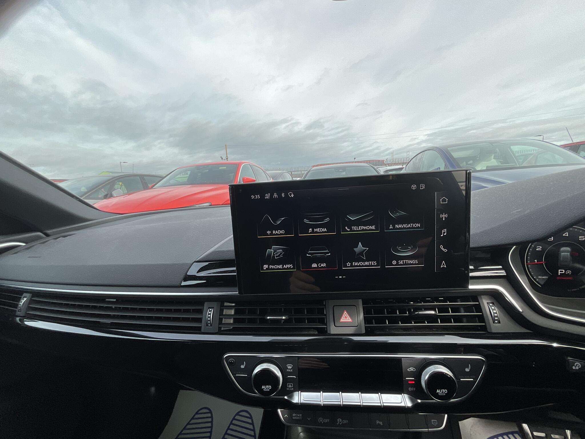 Audi A4 view 25