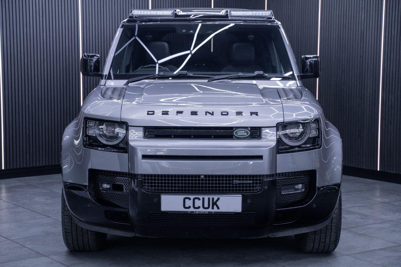 Land Rover Defender view 4