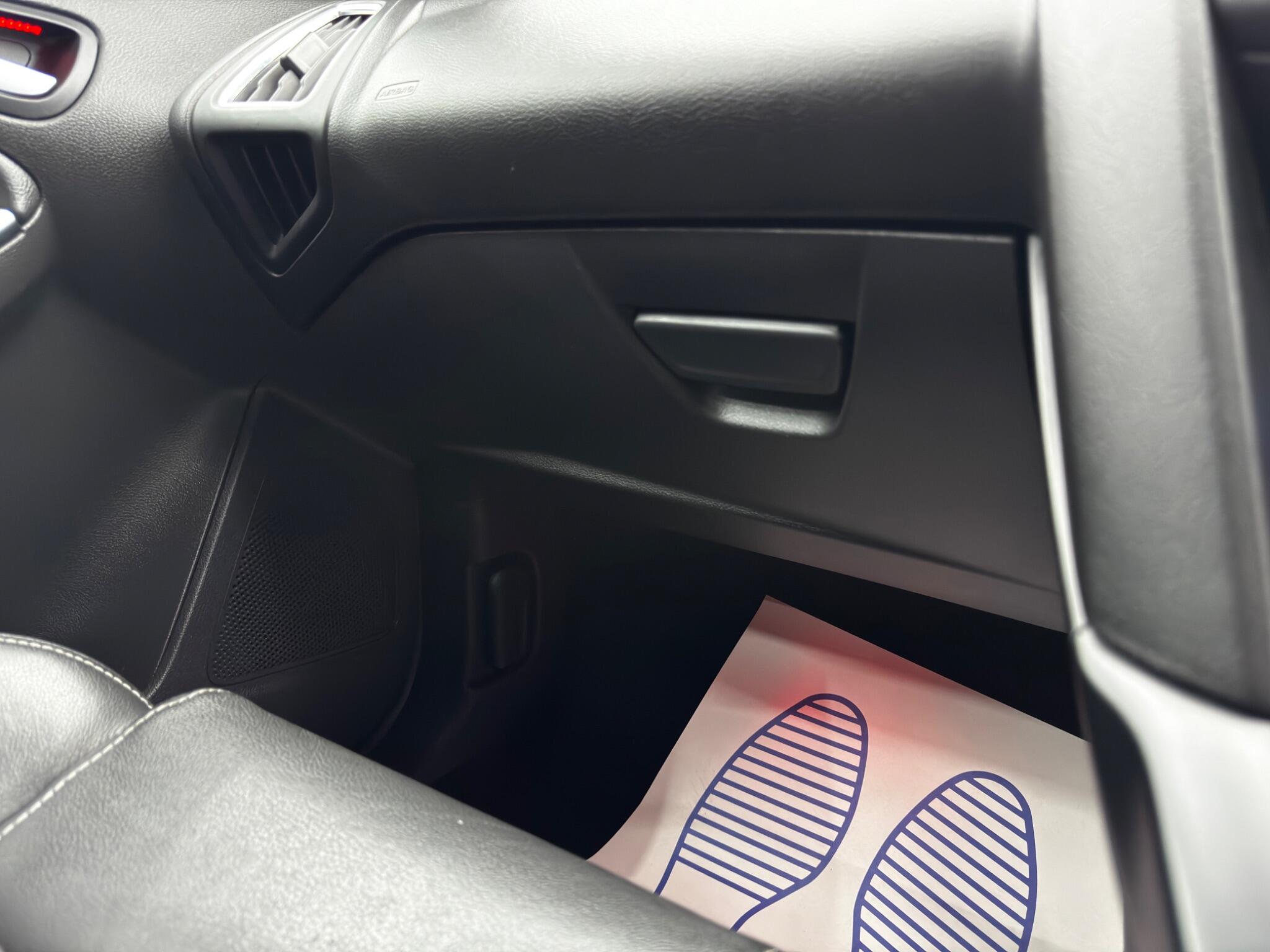 Ford Focus view 37