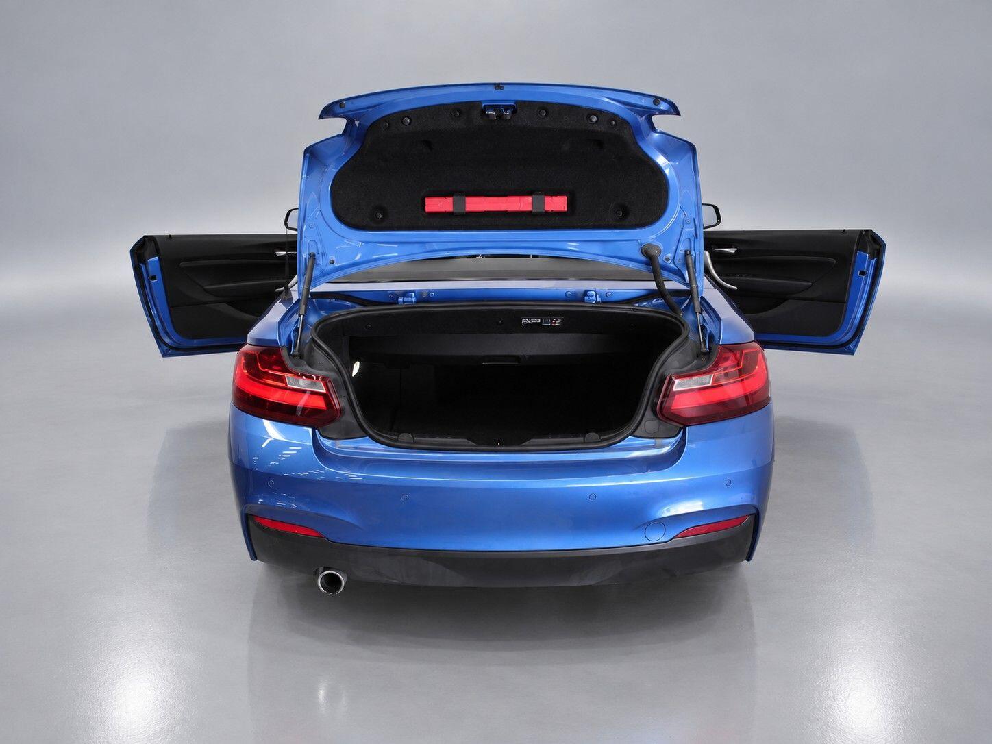 BMW 2 Series view 32