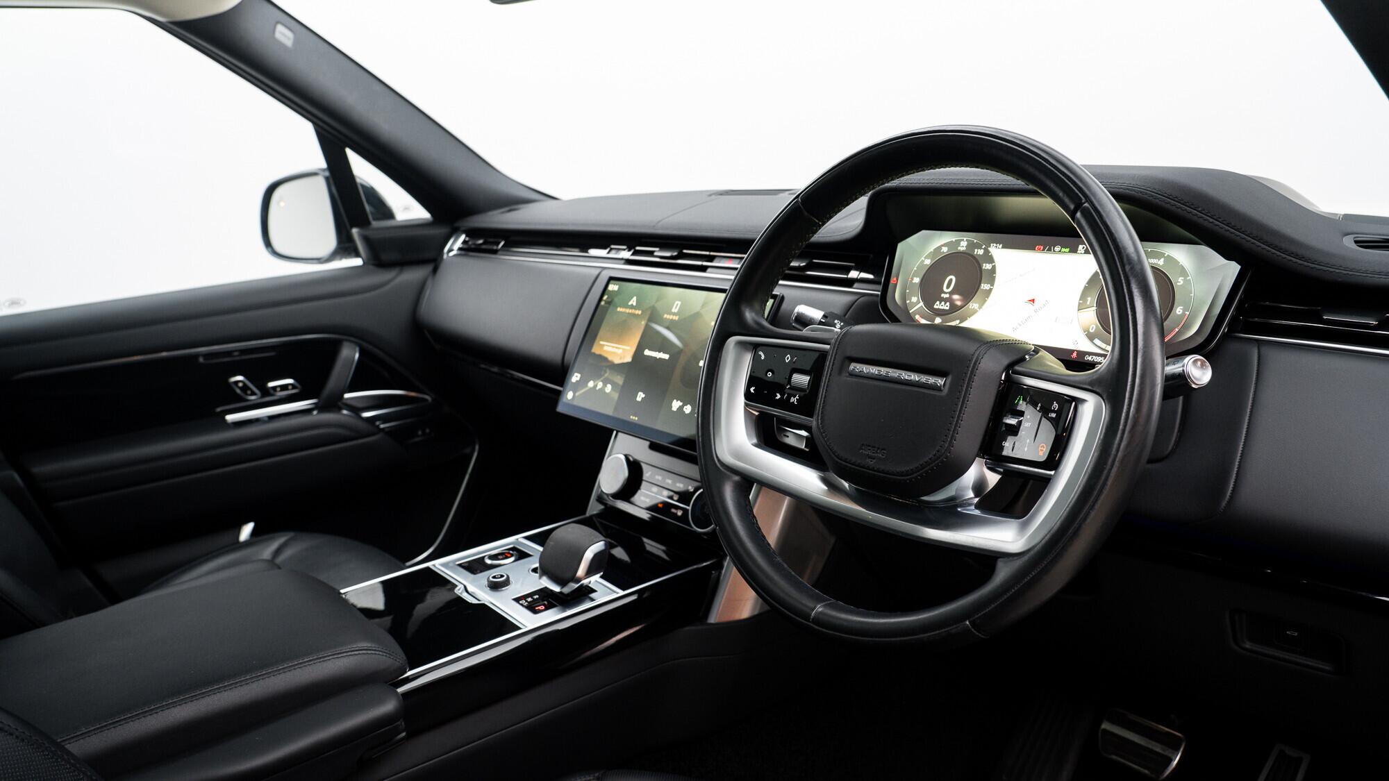 Land Rover Range Rover view 34