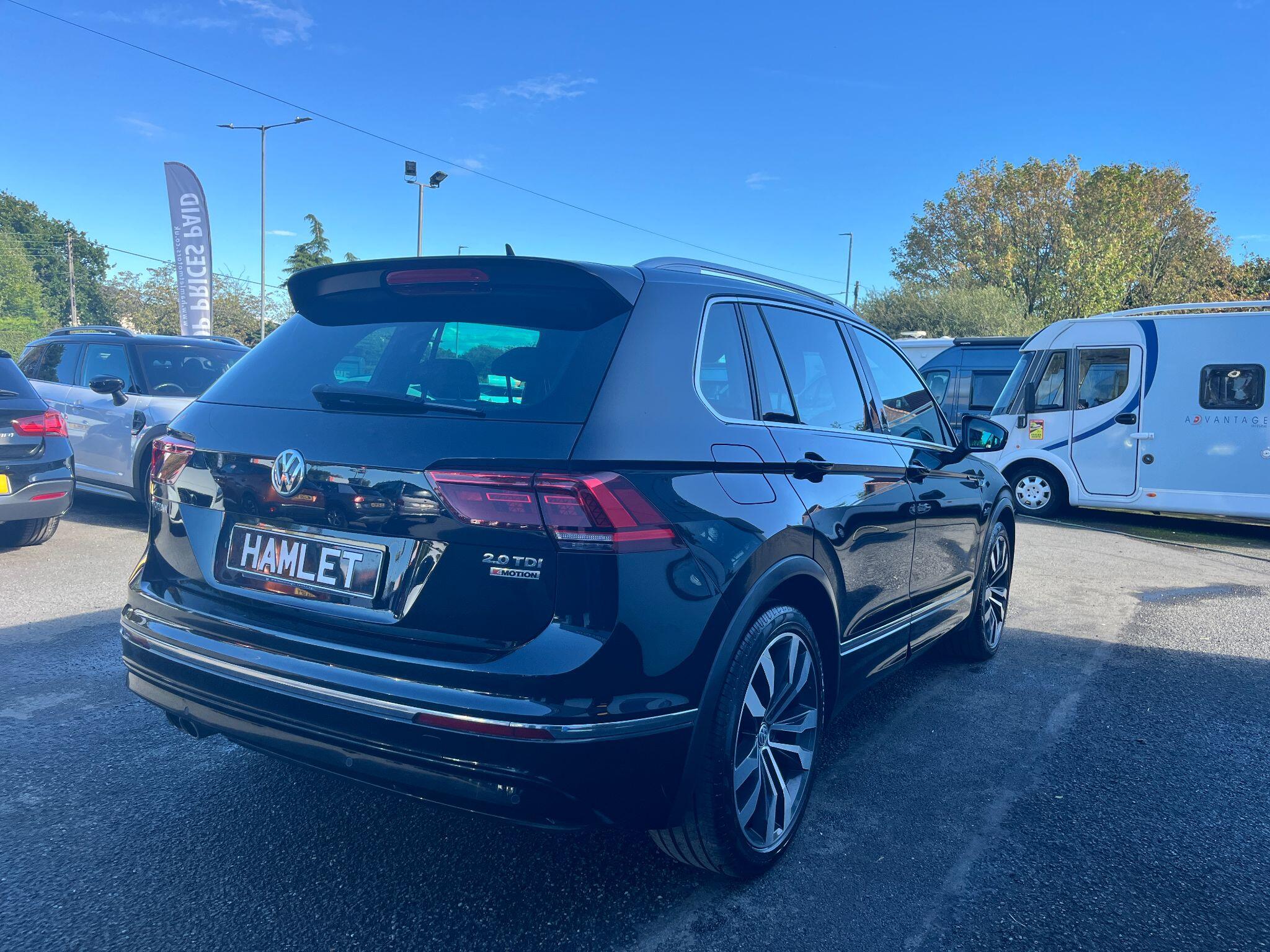 Volkswagen Tiguan view 5