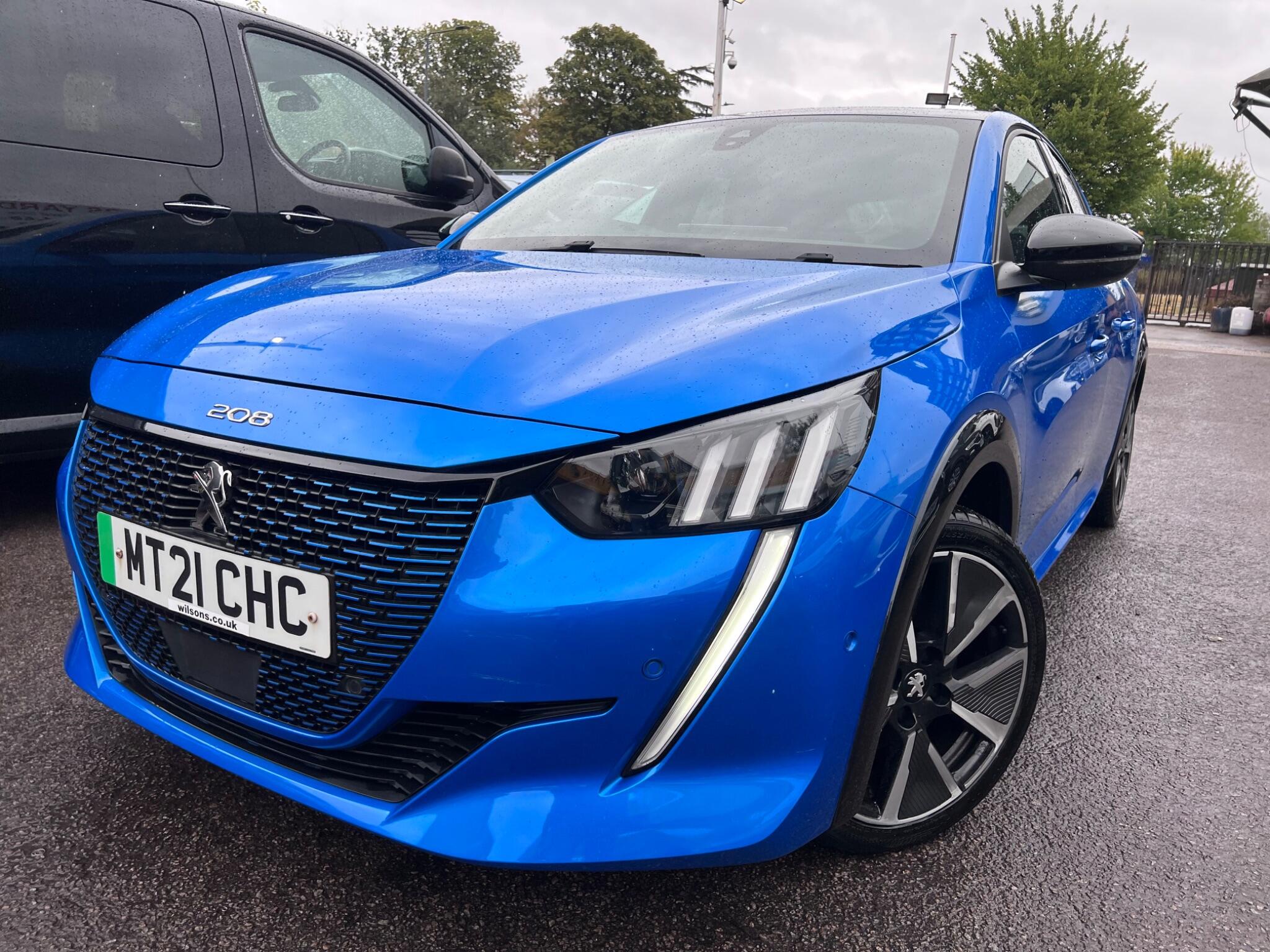 Peugeot E-208 view 7