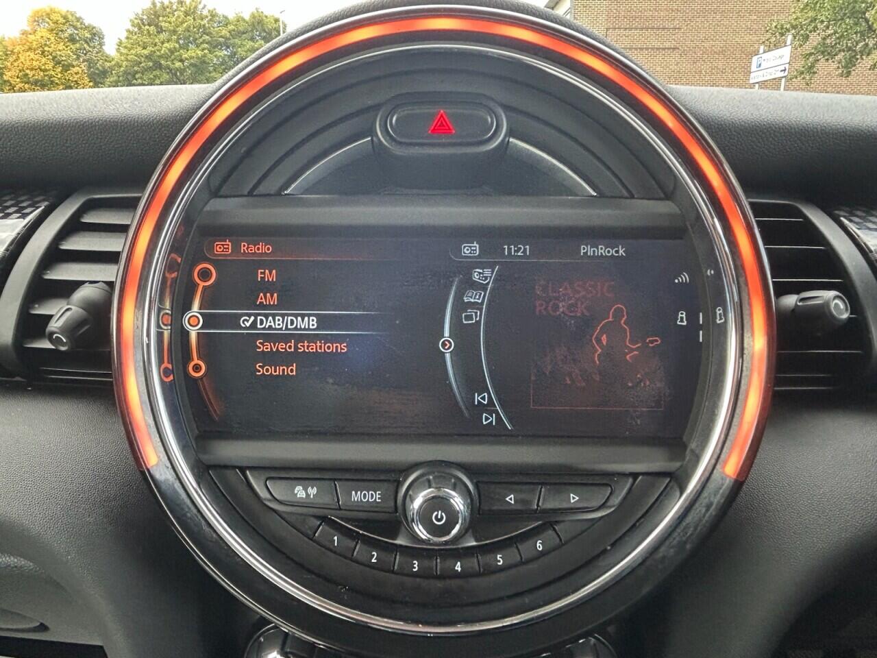 Mini Hatch view 36