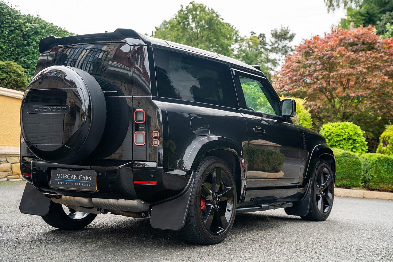 Land Rover Defender view 92