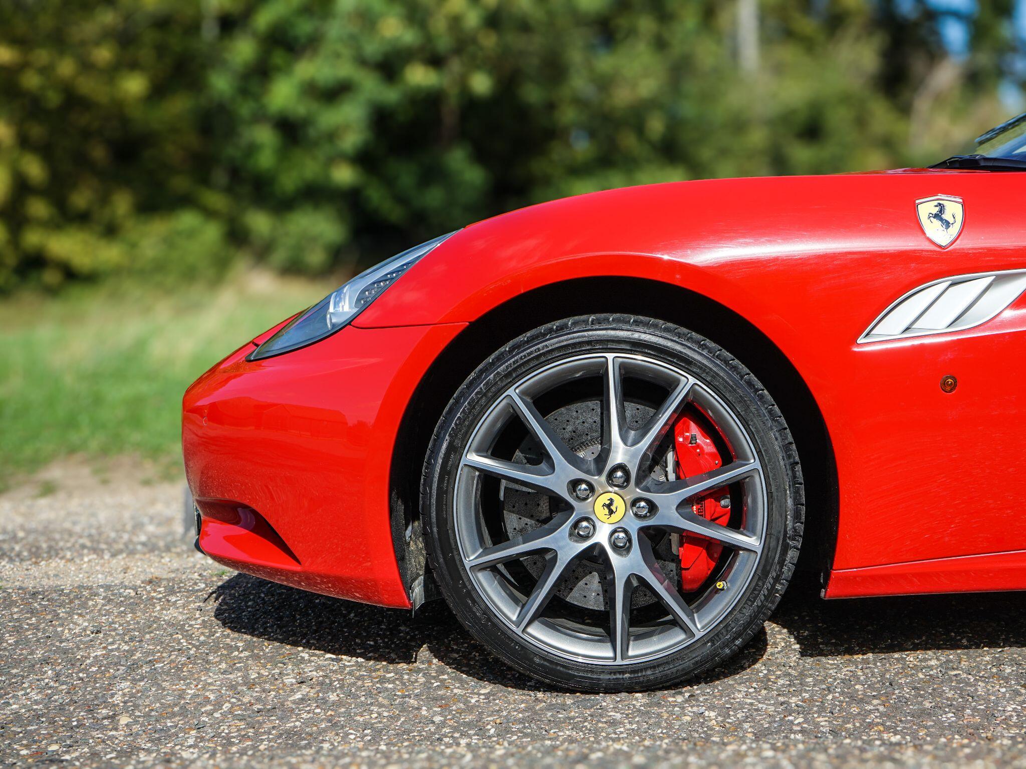 Ferrari California view 5