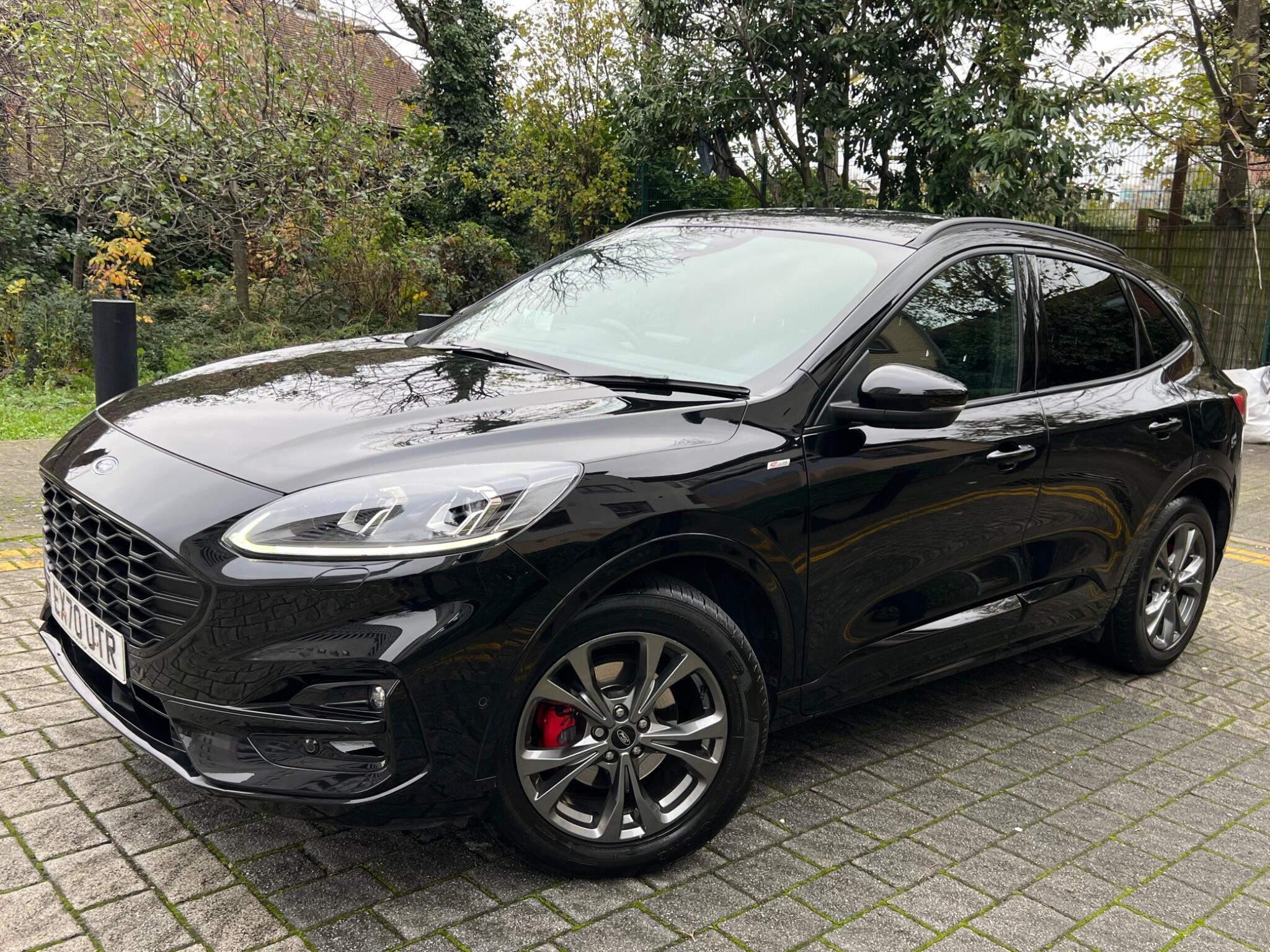 Ford Kuga view 3