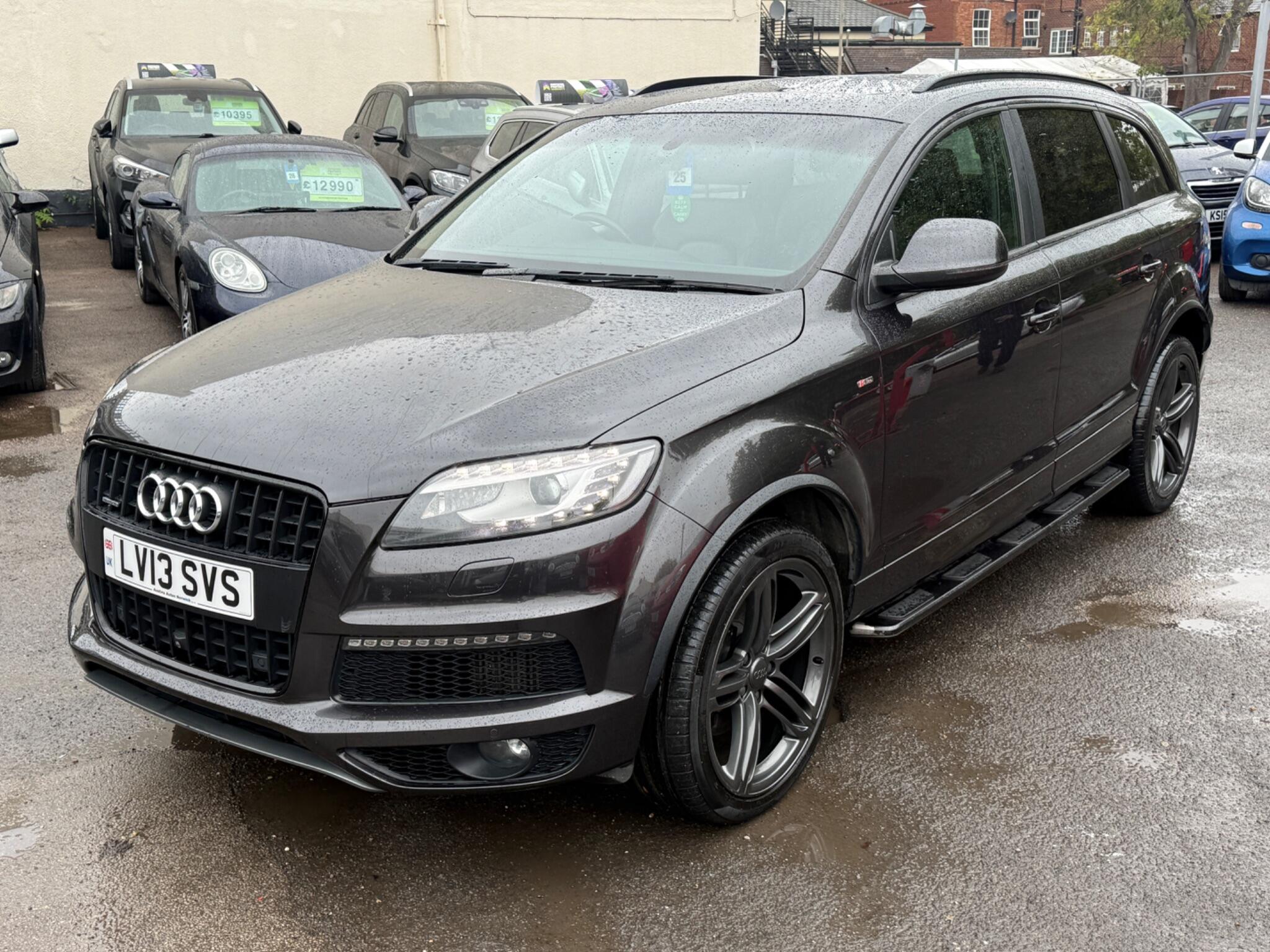 Audi Q7 - Image 9