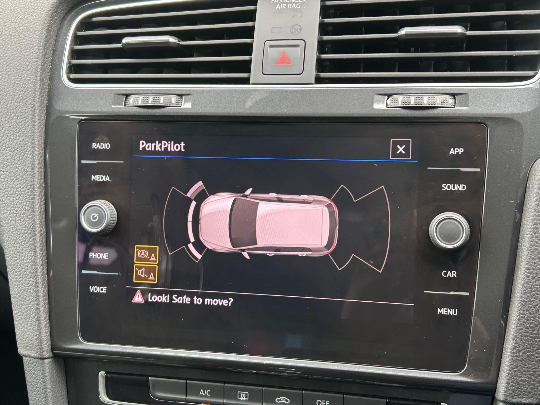 Volkswagen Golf view 36