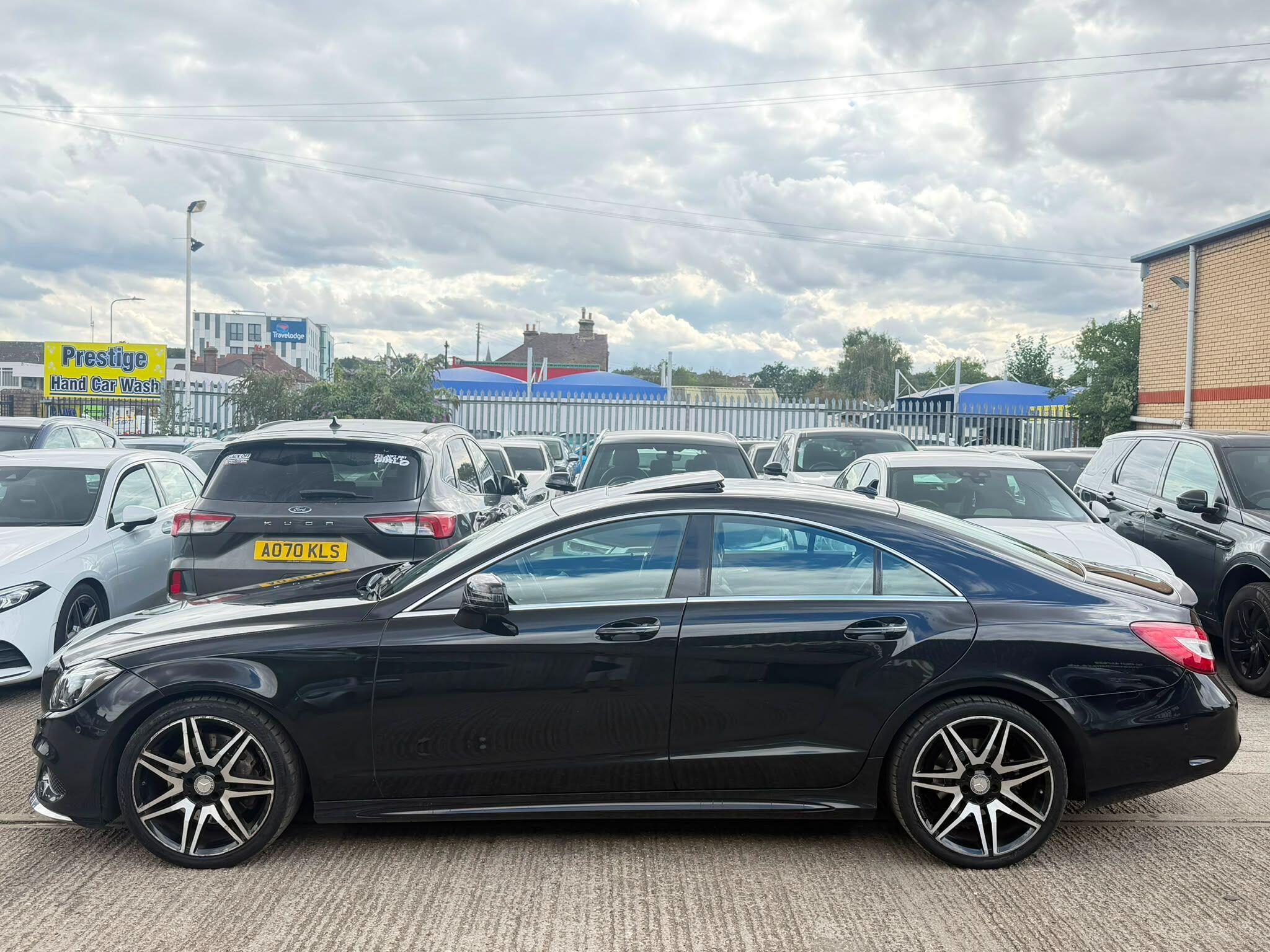 Mercedes-Benz CLS view 6